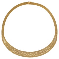Caplain, France, collier en or des années 1970, à motif tissé effilé