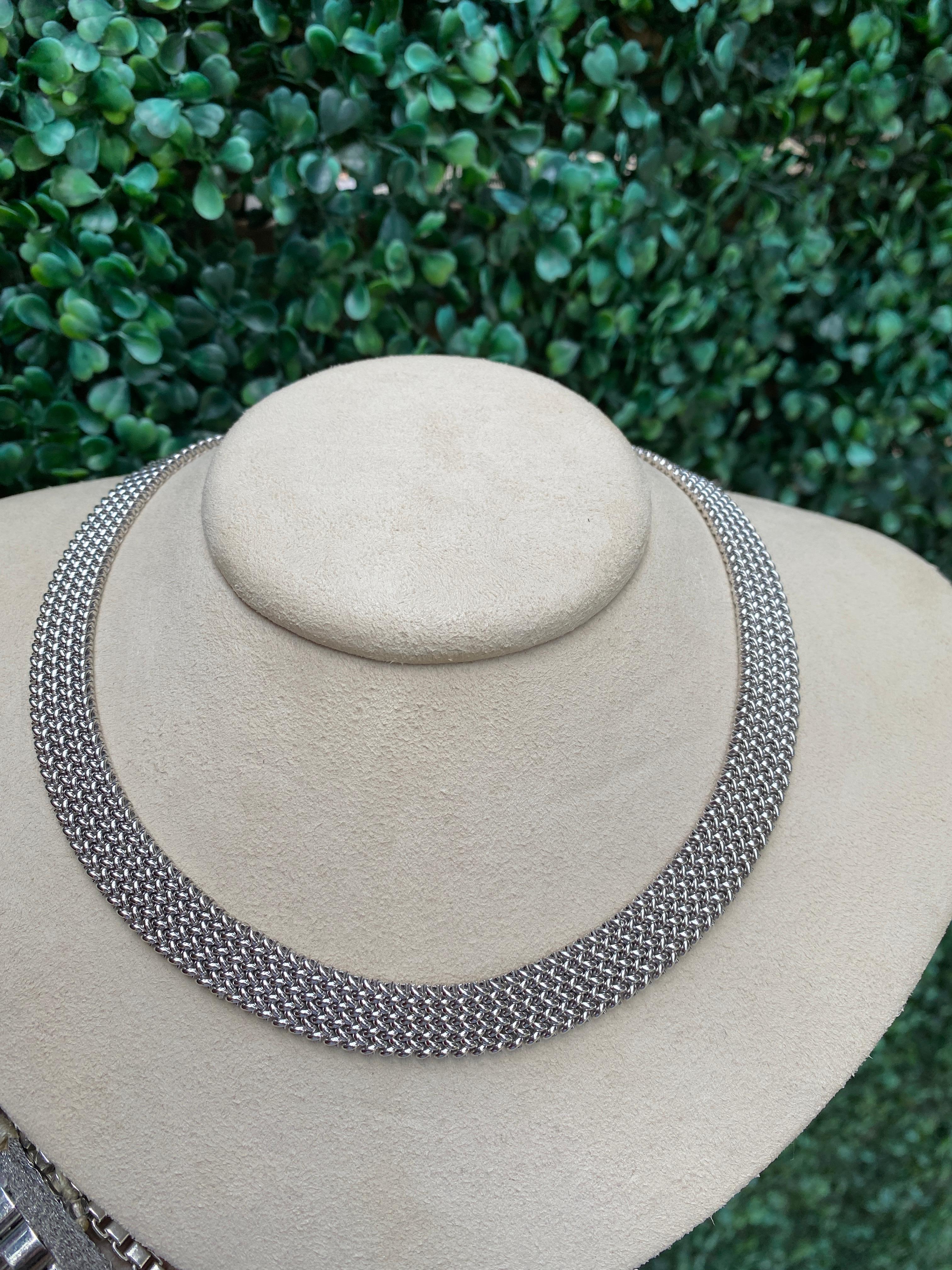 Caplain of Paris 18 Karat White Gold Woven Collar Necklace  In Excellent Condition For Sale In Houston, TX