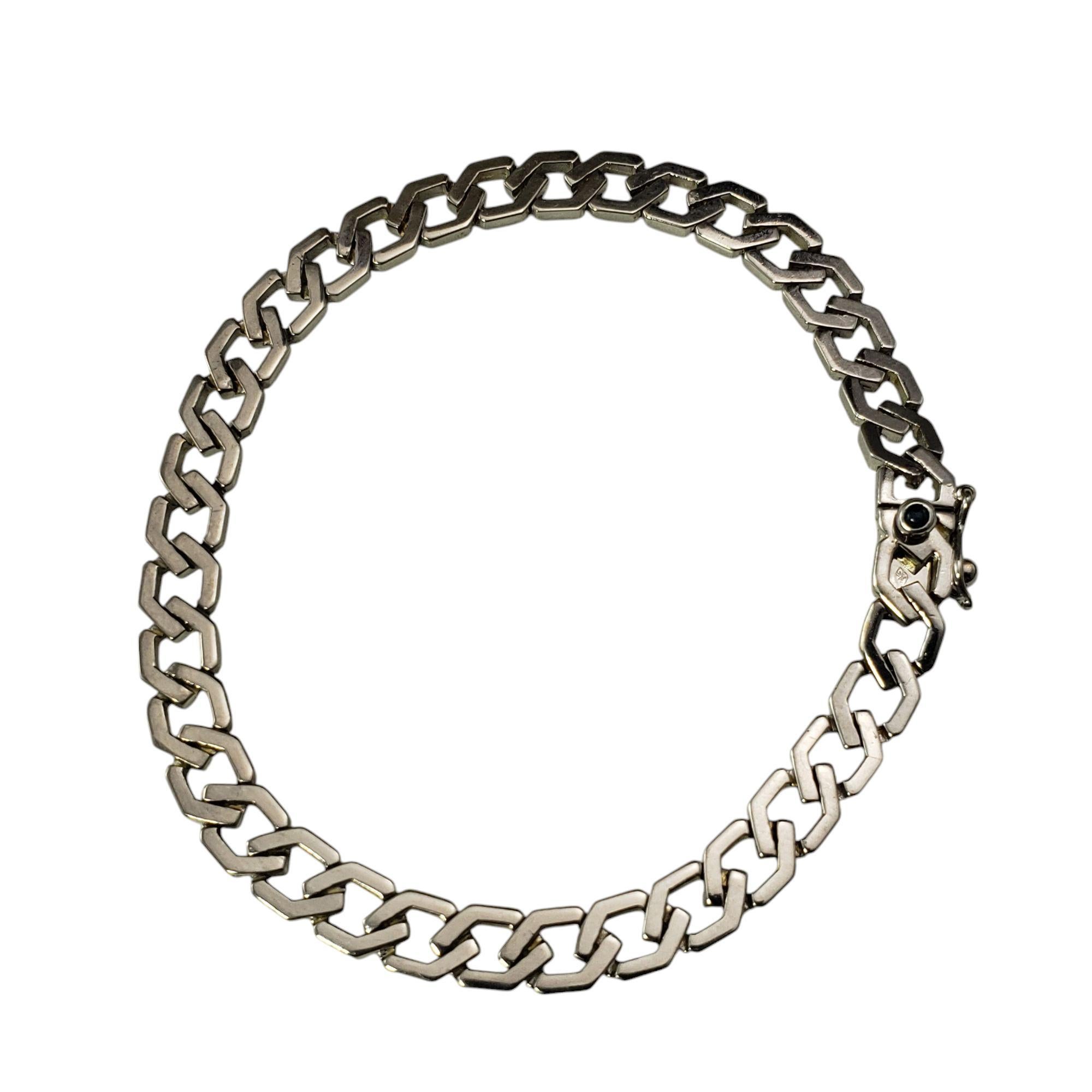 Round Cut Caplain St. Andre France 18K White Gold Link Bracelet #20928 For Sale