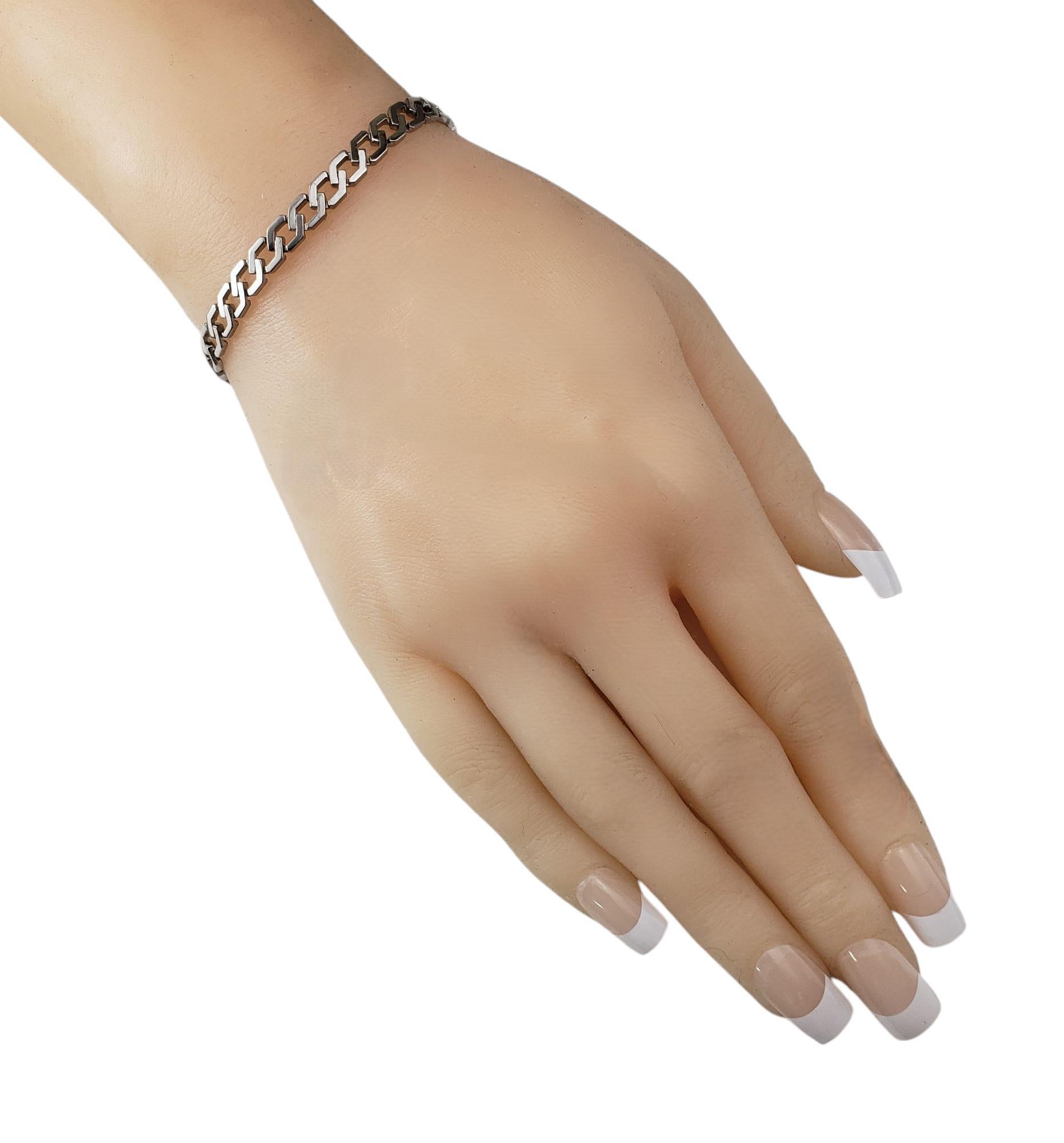 Caplain St. Andre France 18K White Gold Link Bracelet #20928 For Sale 1