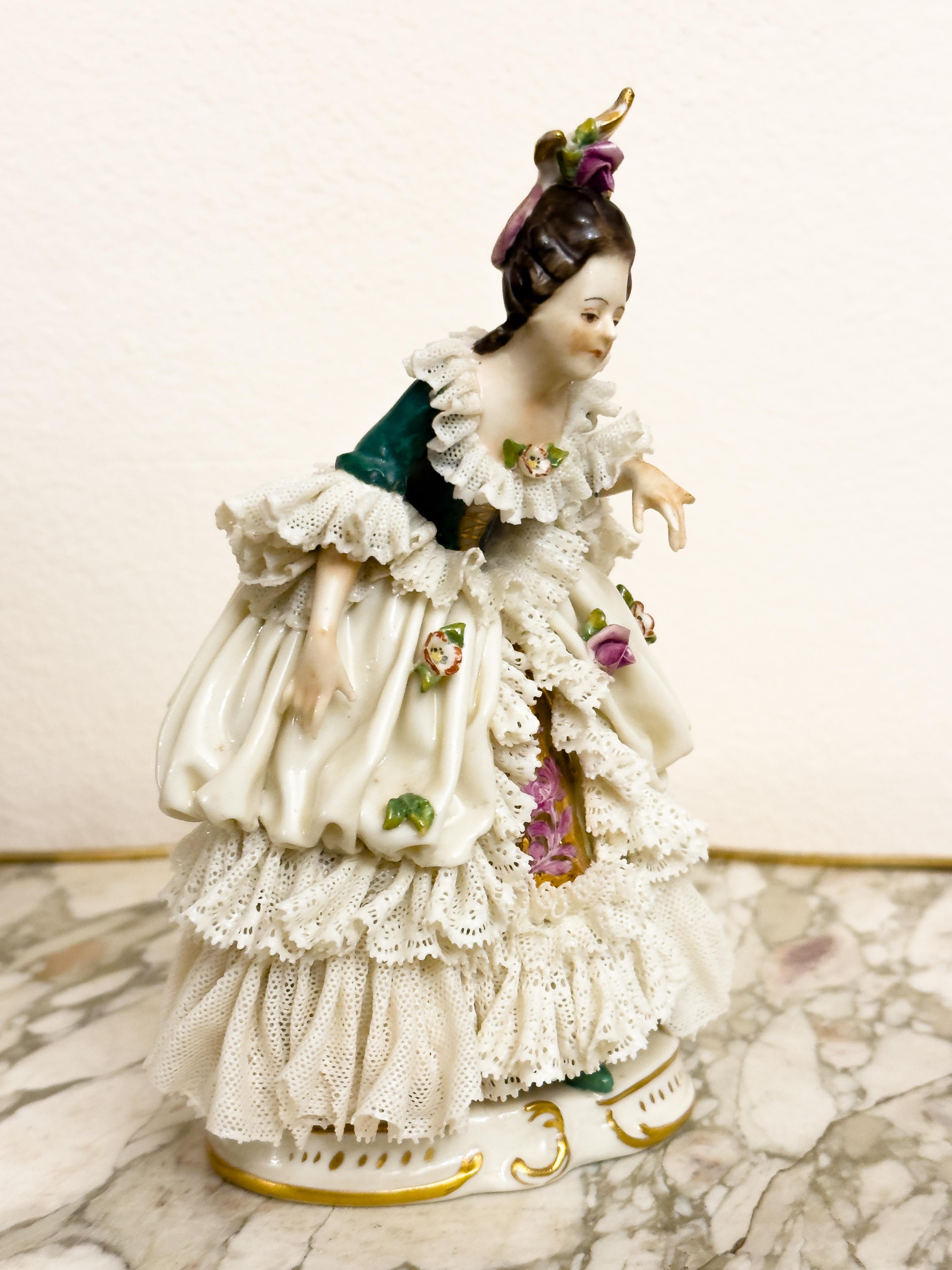Porcelain Capodimonte Baroque Lady Figurine With Lace Dress, 1900s For Sale