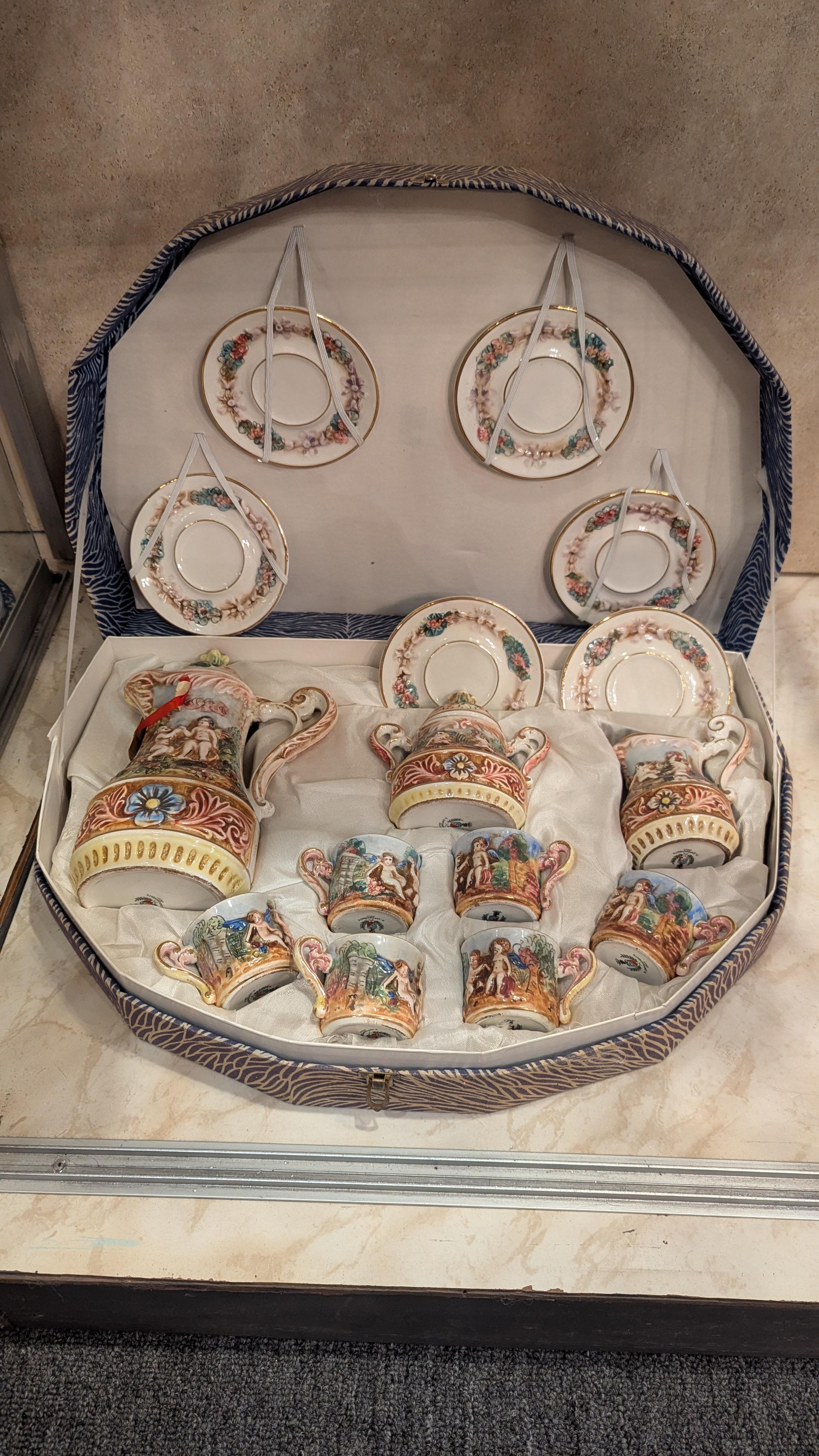 Set de démiurge pour le chocolat de Capodimonte en vente 4