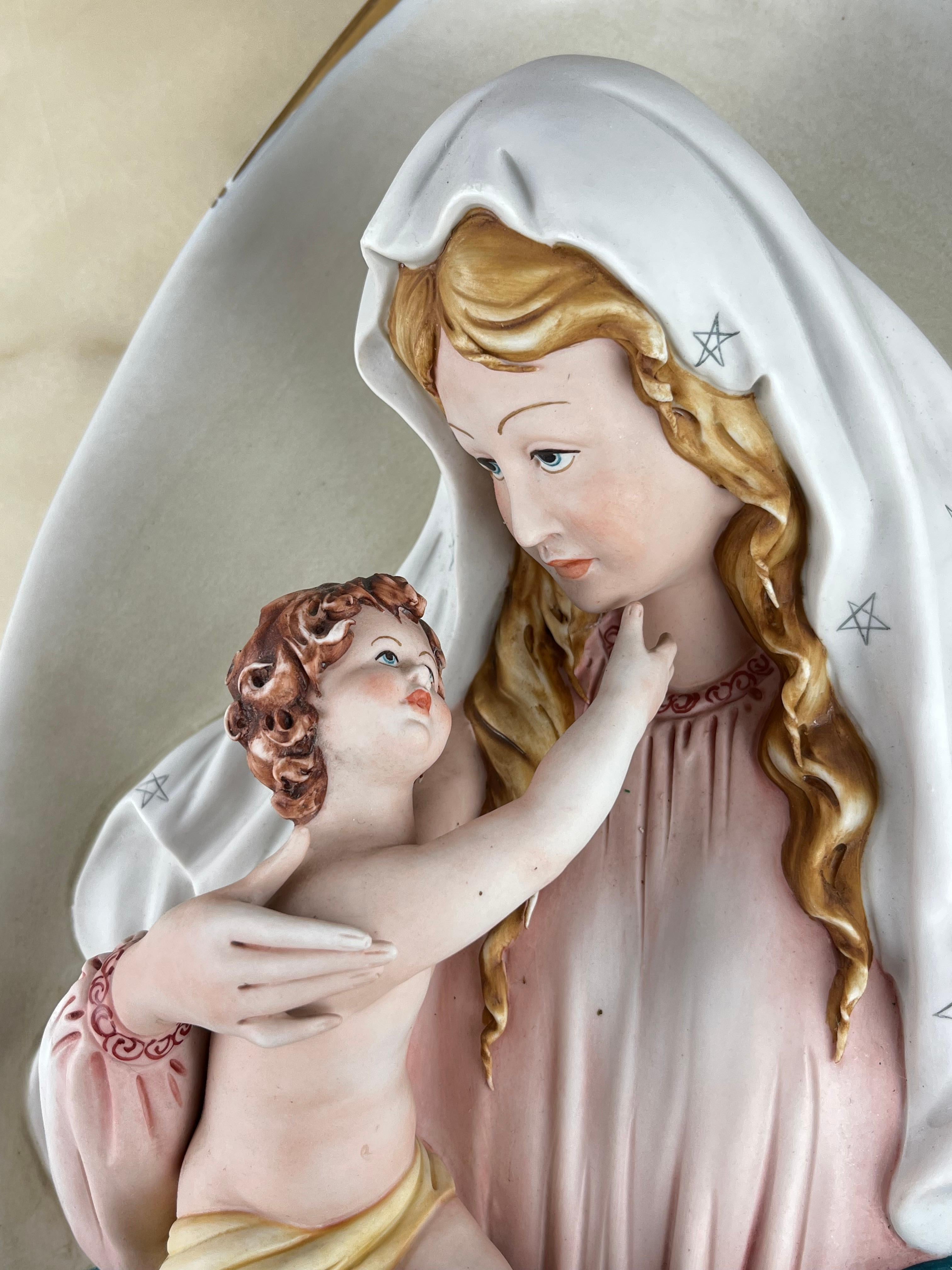 Capodimonte-Kopfteil Madonna mit Kind, hergestellt in Italien, 1980er Jahre (Sonstiges) im Angebot