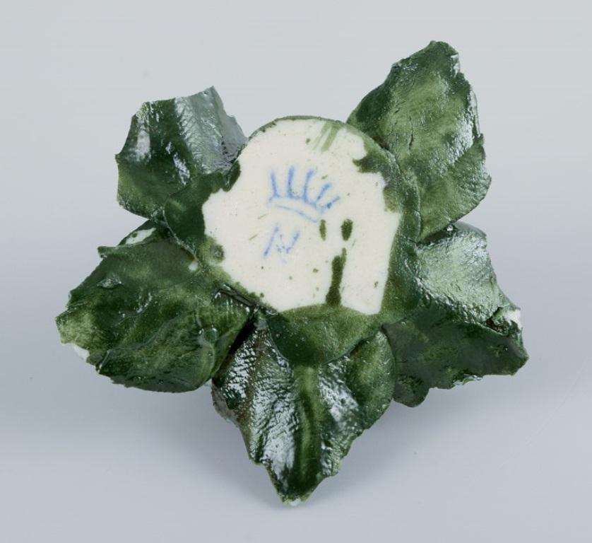 Porcelain Capodimonte, Italy.  Six porcelain table card holders shaped like water lilies For Sale
