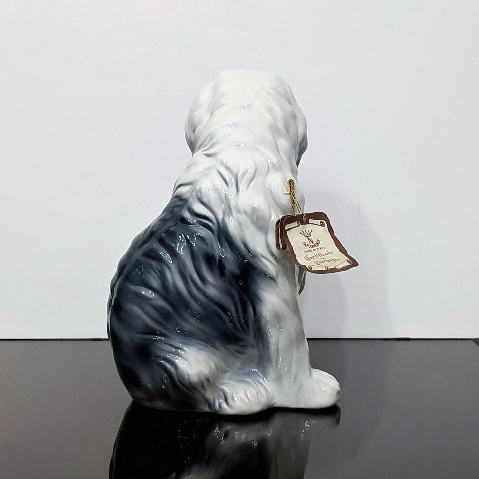 Capodimonte Old English Sheepdog Hand-Painted Porcelain Figurine In Good Condition For Sale In Bochum, NRW