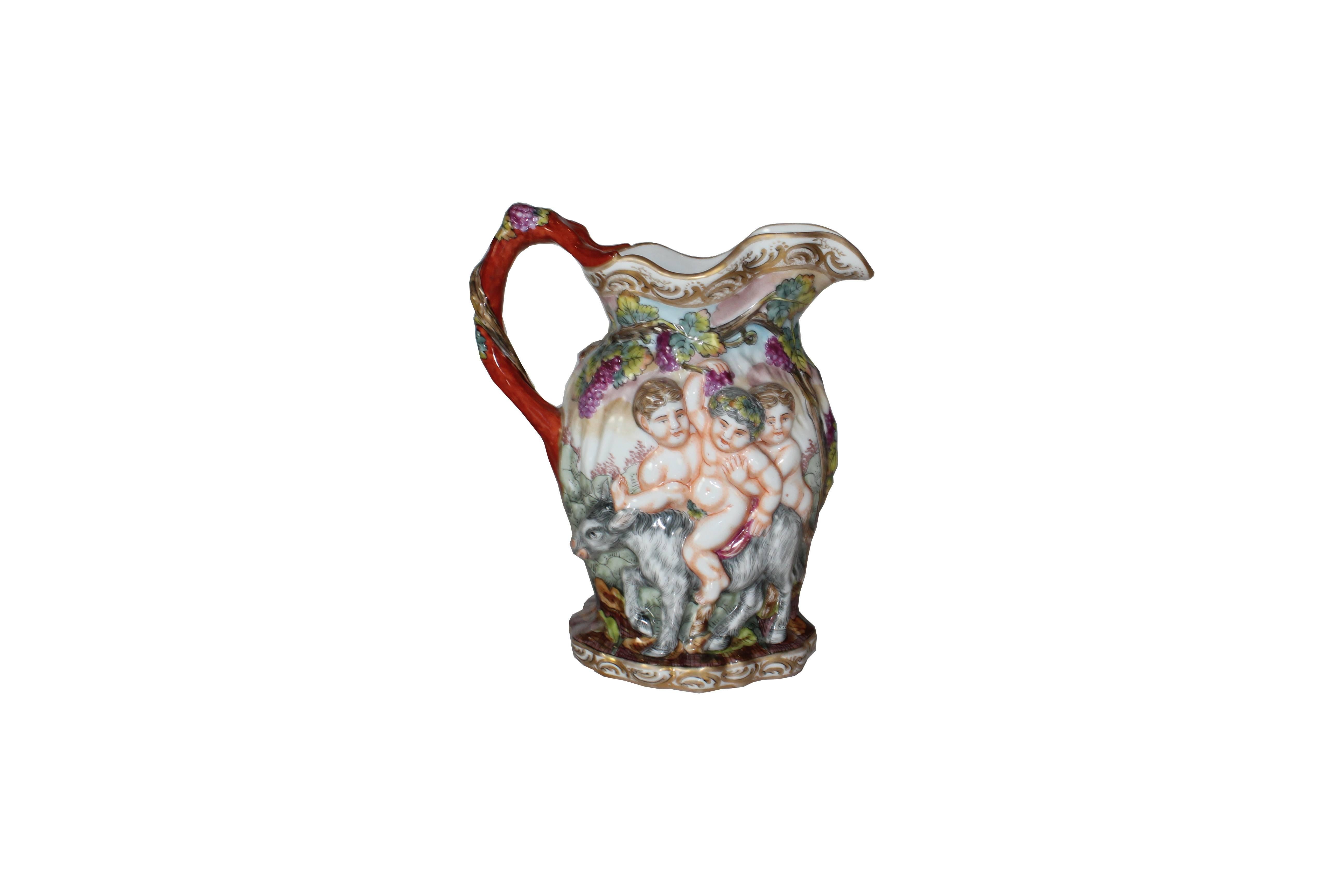 Capodimonte-Krug im Zustand „Hervorragend“ in Pomona, CA