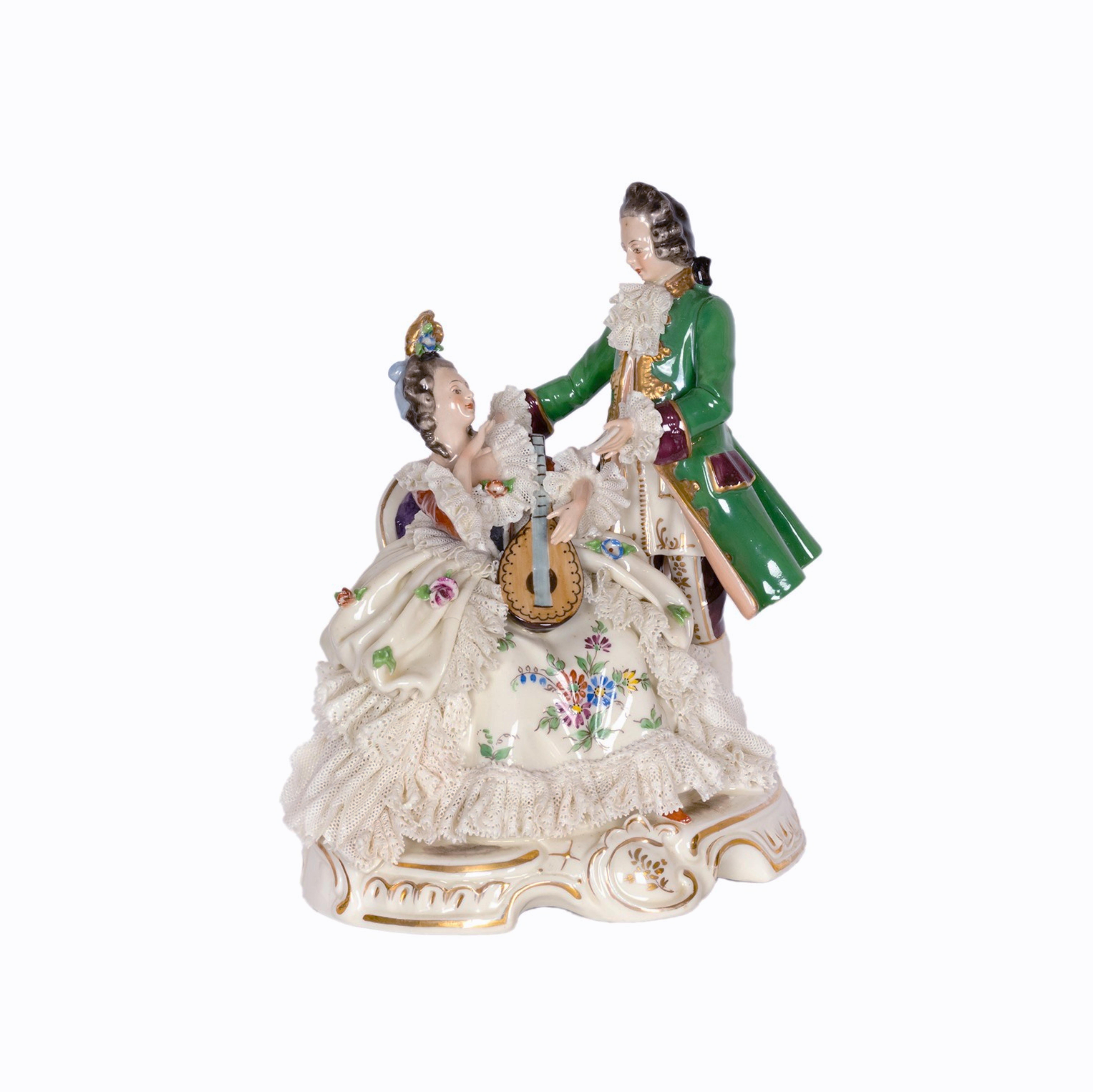 Baroque Capodimonte Porcelain Figure Of Couple Playing Lute, Early 20th Century For Sale