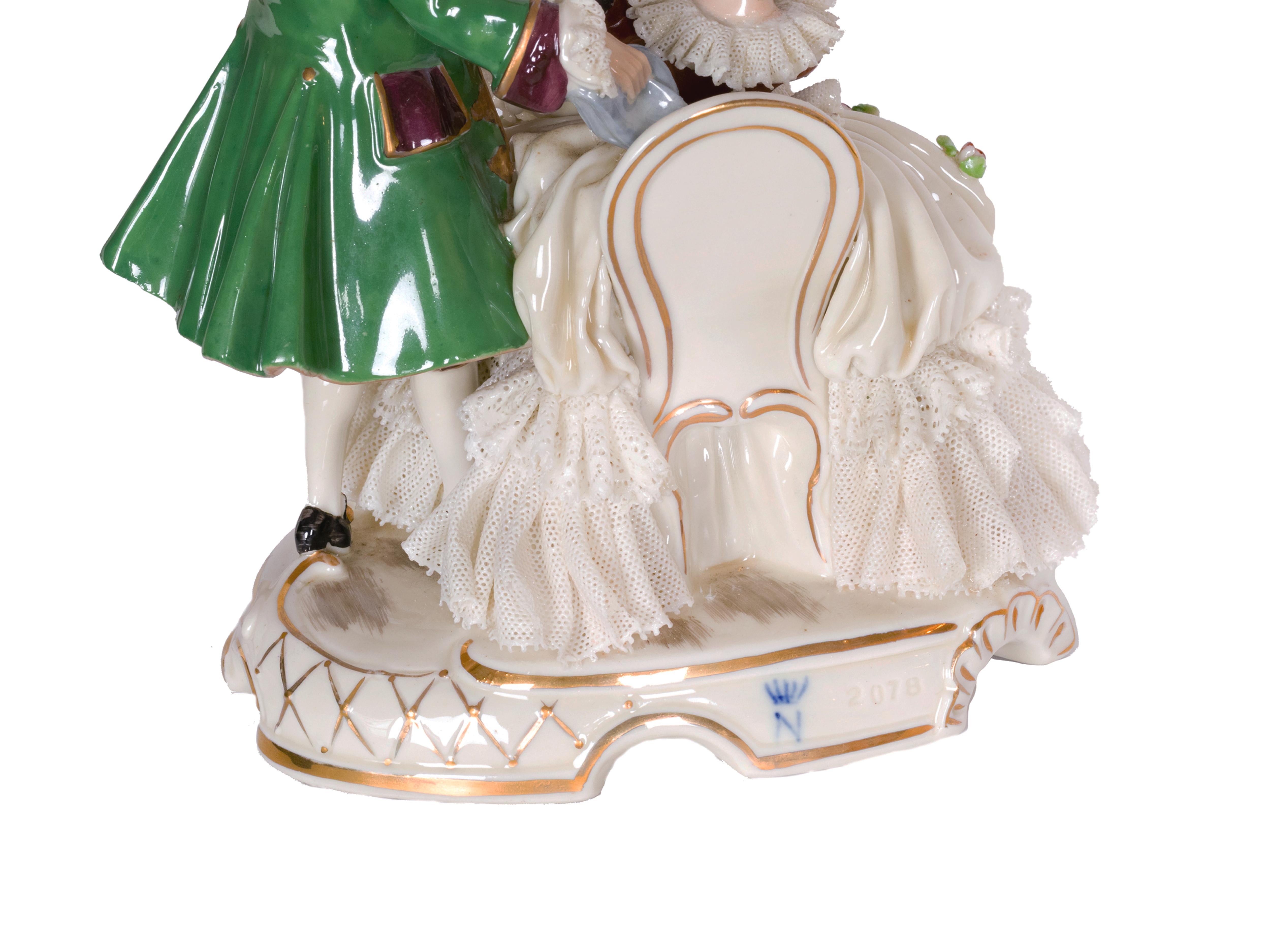 Hand-Painted Capodimonte Porcelain Figure Of Couple Playing Lute, Early 20th Century For Sale