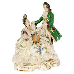 Capodimonte-Porzellanfigur eines Paares, das Lute spielt, frühes 20. Jahrhundert