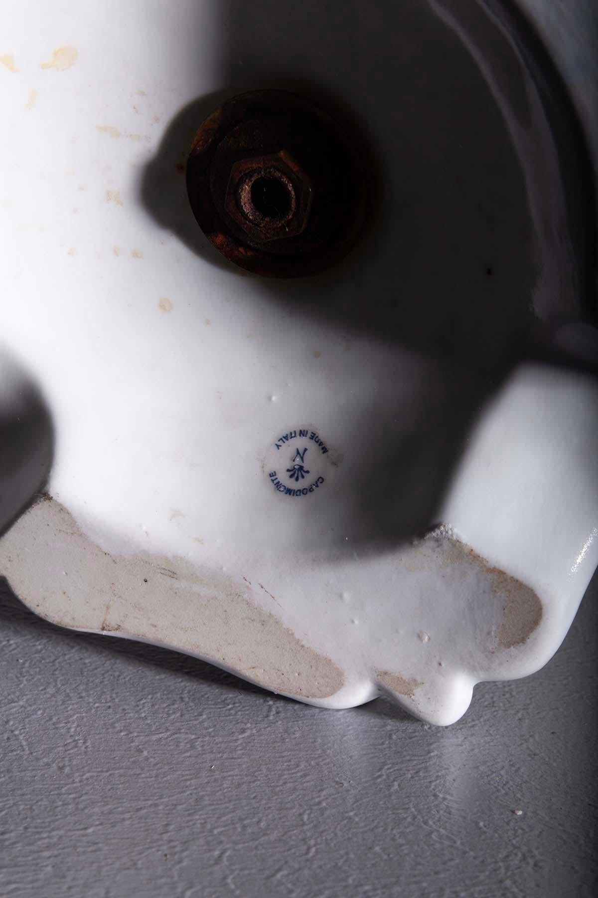 Porcelaine Vase en porcelaine de Capodimonte avec couvercle du 20ème siècle en vente