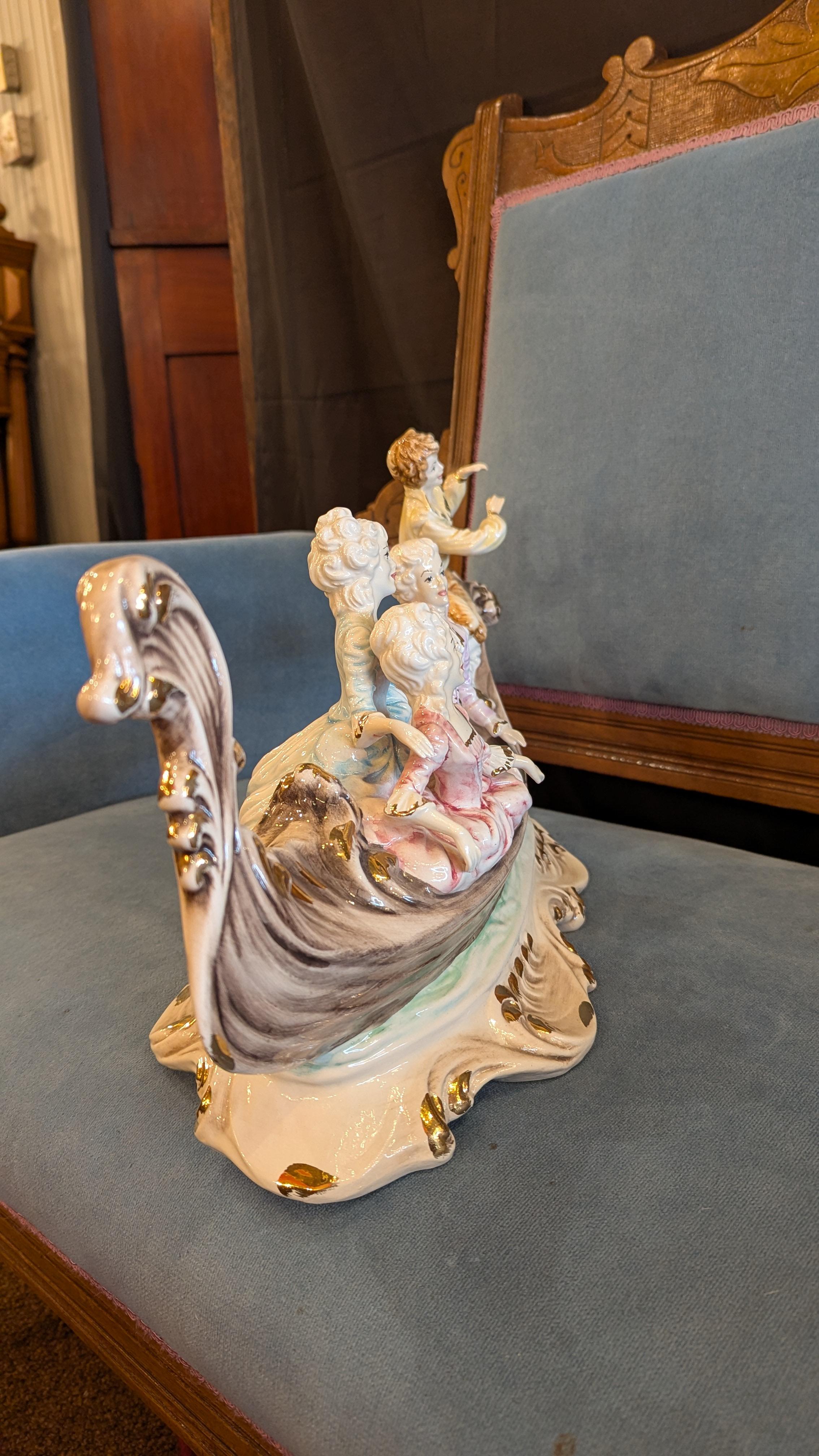 Scena di gondola in stile Capodimonte In condizioni buone in vendita a Pueblo, CO