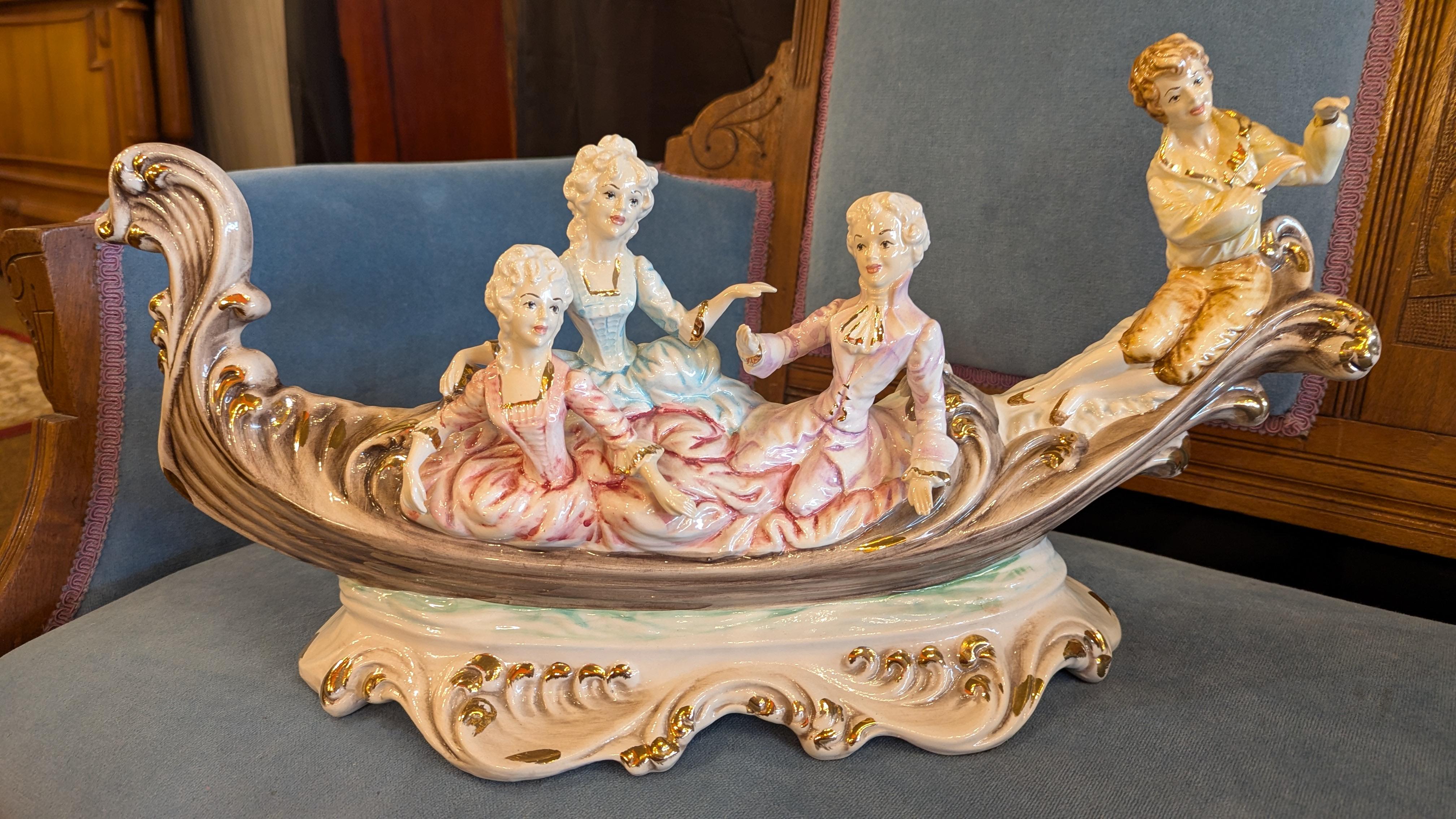 XX secolo Scena di gondola in stile Capodimonte in vendita