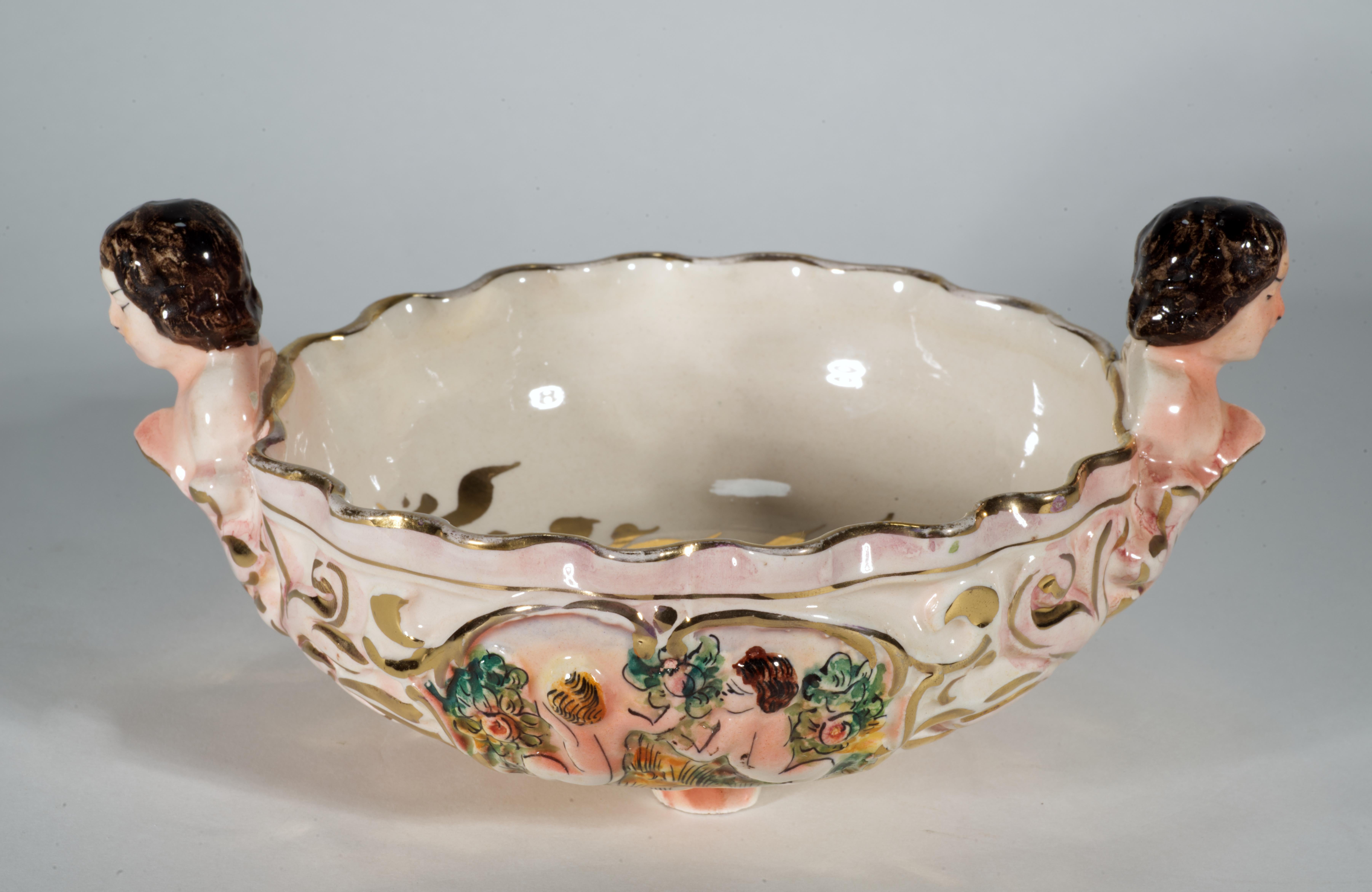 Capodimonte Style Majolica Footed Bowl with Cherub Handles, Cardel Italy In Good Condition For Sale In Clifton Springs, NY