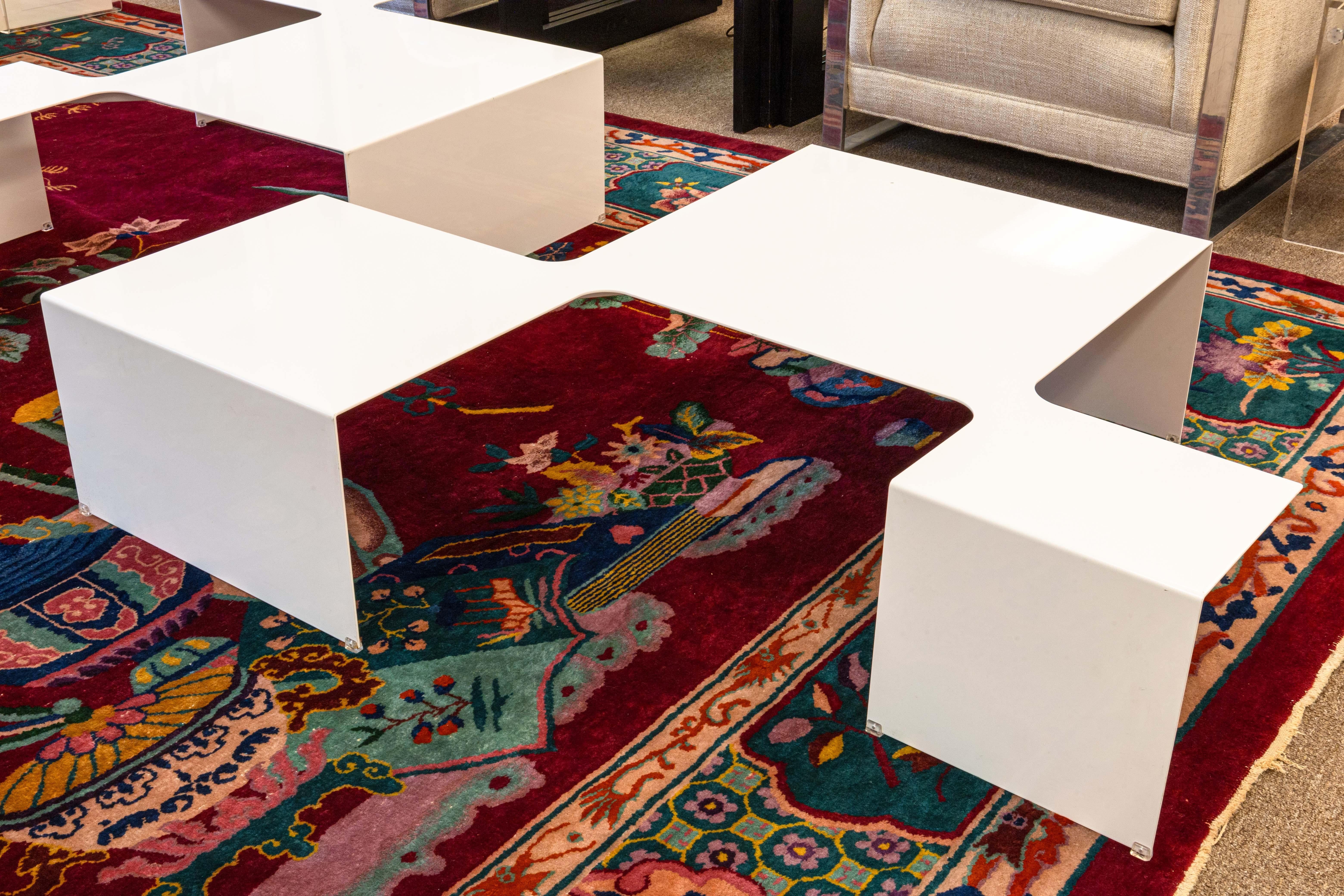Cappellini Island 3 Pieces Modulaire Noir et Blanc Contemporary Coffee Table en vente 1