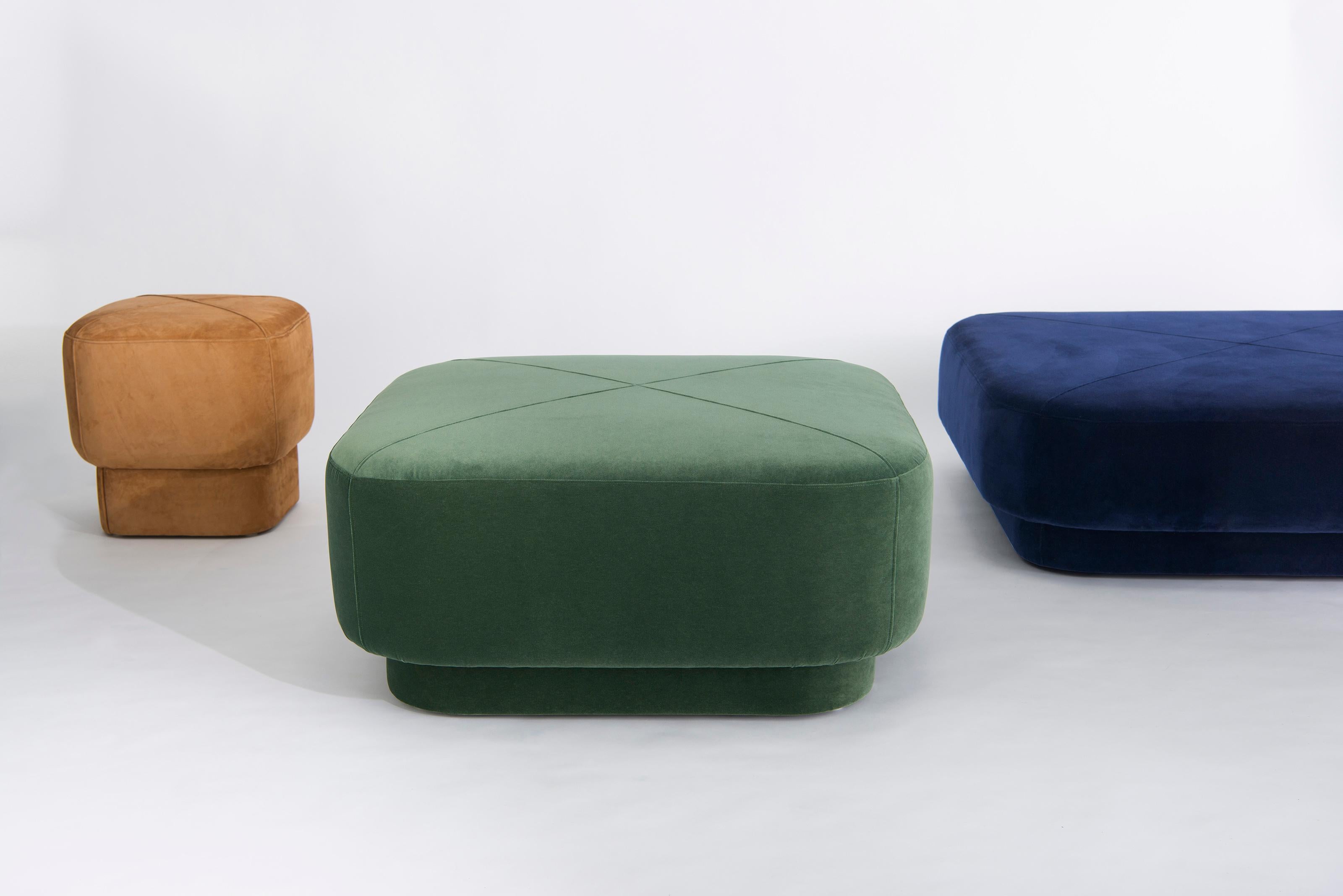 Capper Large Ottoman by Phase Design In New Condition In Geneve, CH