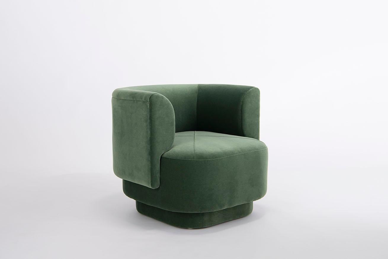 Listed price is for the Capper Lounge chair with Upholstered Base- Static version and Comfort Zone by HBF fabric. 
COM is also available, with a List price of $ 3,340.00.
Swivel version is also available with a List price of $ 4,202.00 in Comfort