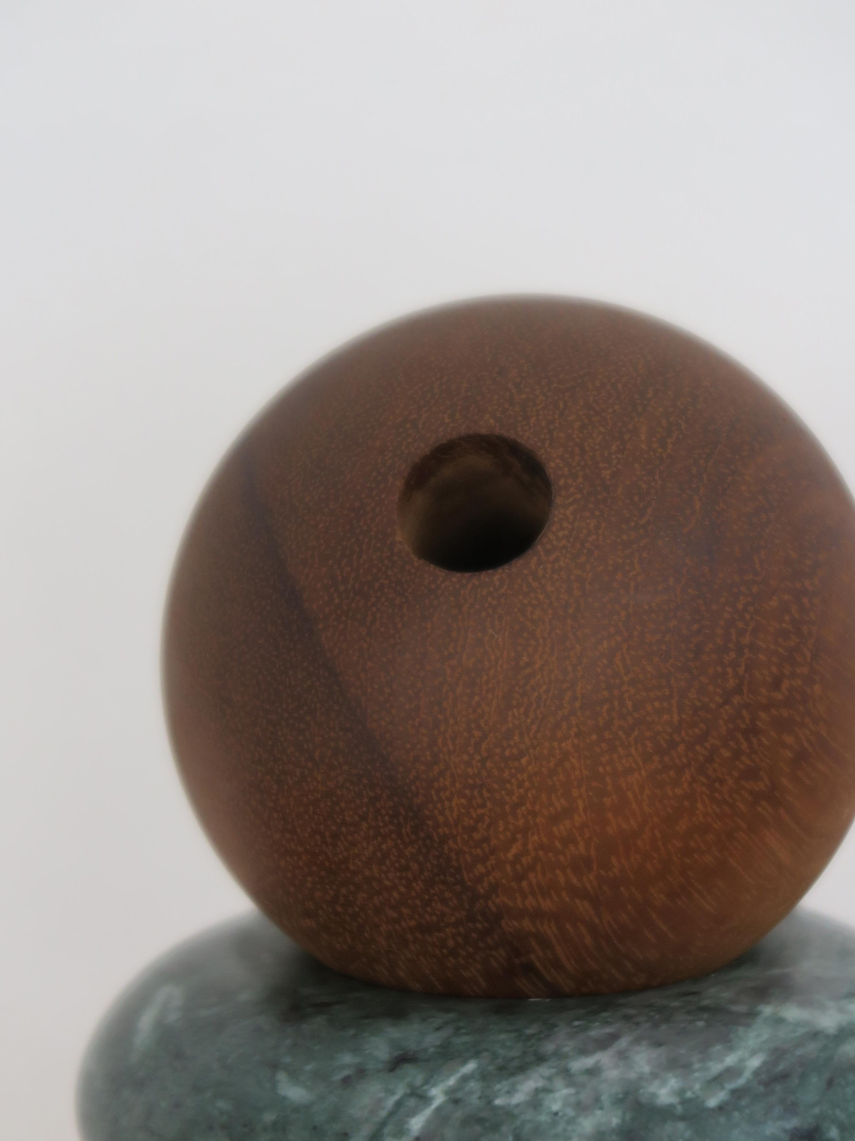 Capperidicasa Contemporary iTotem Italian Marble and Wood Sculpture Flower Vase en vente 2