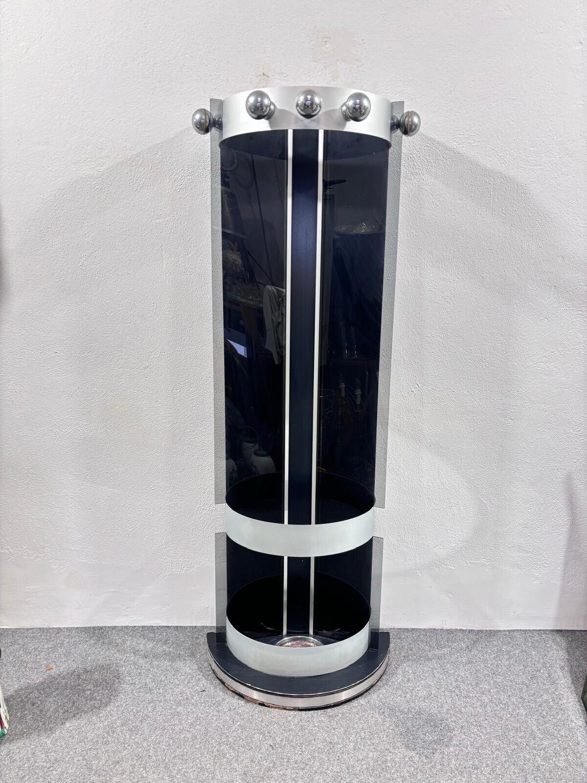 Coat and umbrella stand Space Age 1970s Modern Antiques.


Measures:

Height 175cm

Width 58 cm

Depth 30cm


In good conservative condition, present signs of time due to use and age. (Please see photos)

restoration recommended on the basis