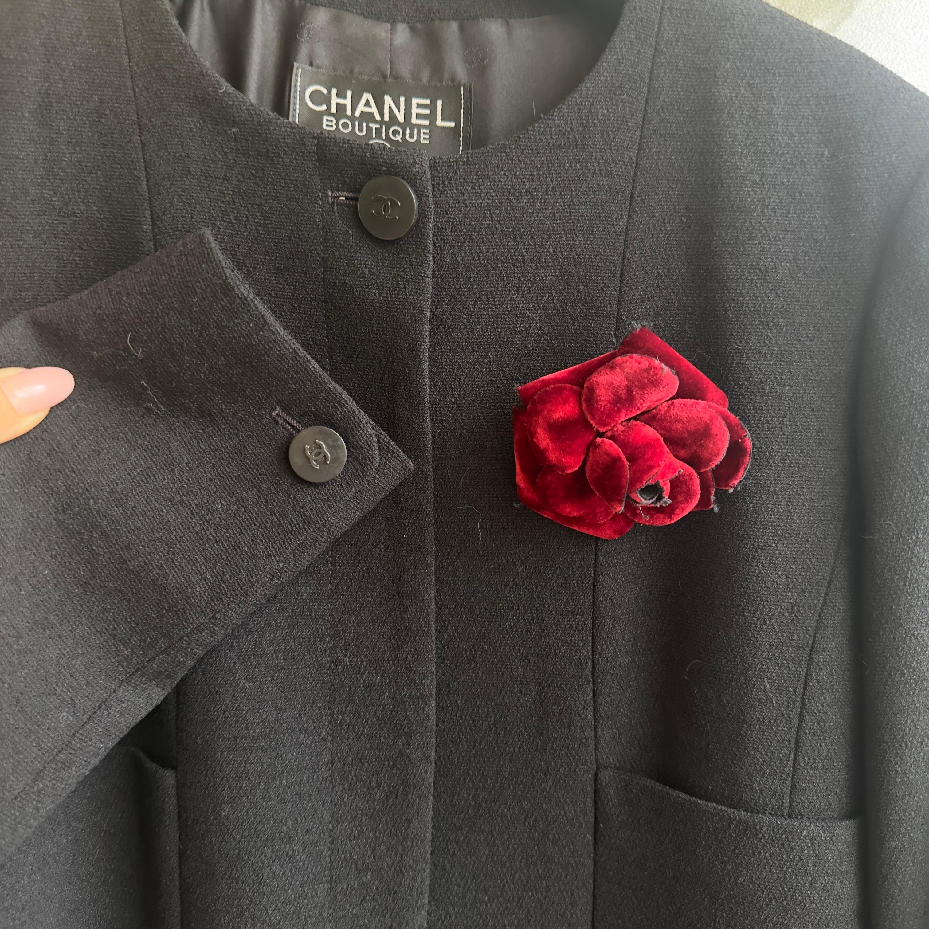 Women's Chanel coat with camellia Like new For Sale
