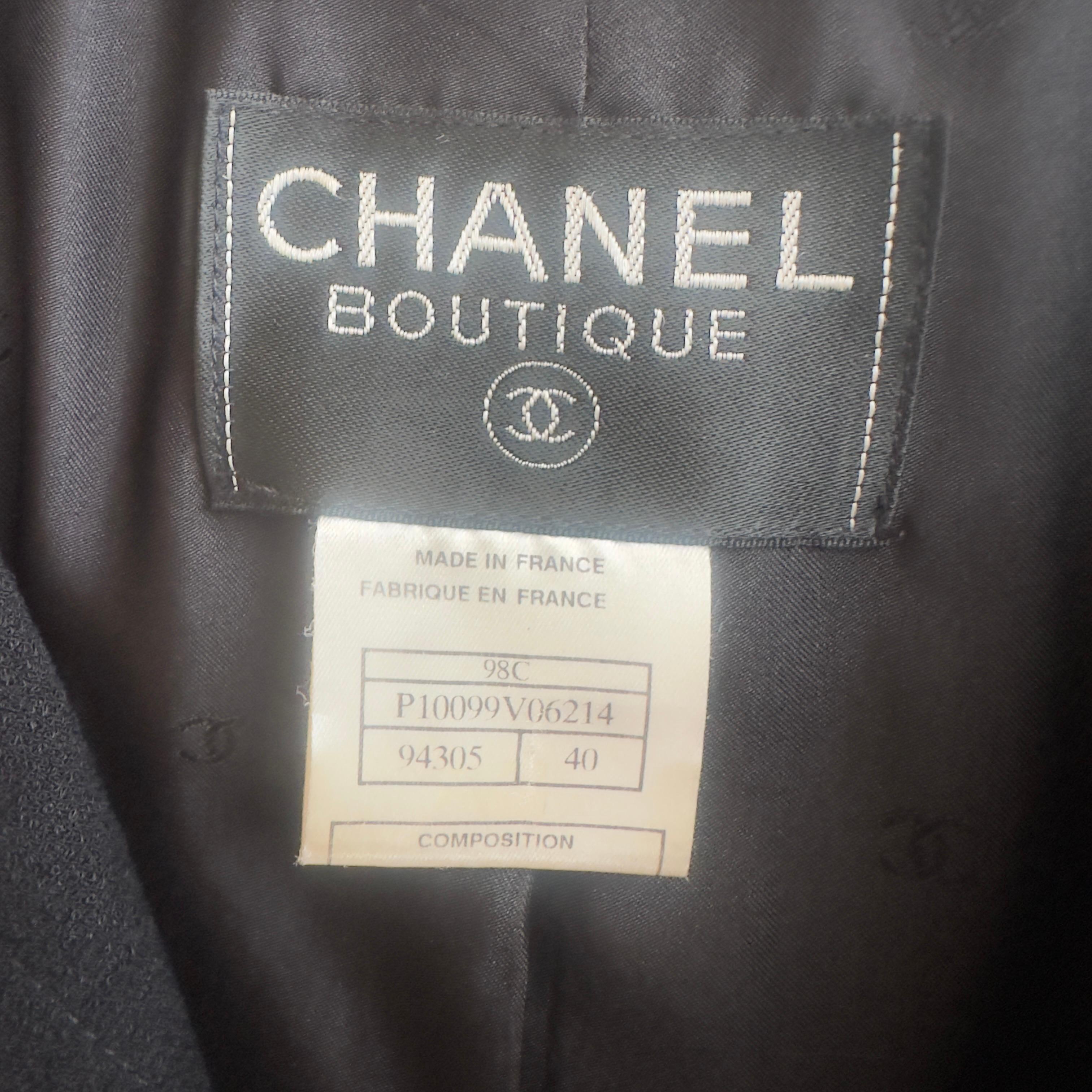 Chanel coat with camellia Like new For Sale 4