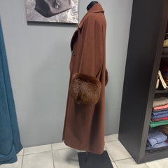 Cappotto Genny anni 80 avec polsi en pelliccia en parfait état