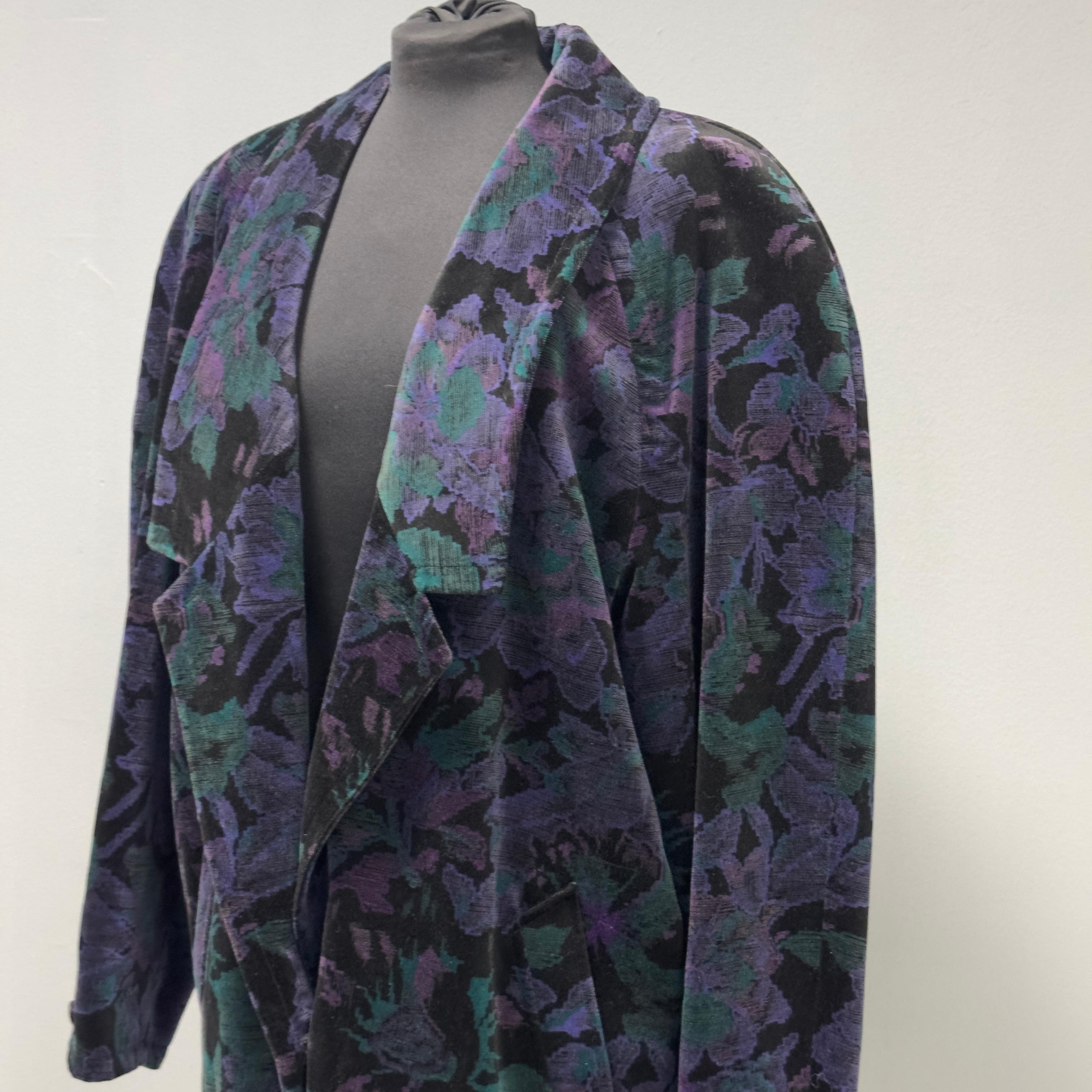 Gianni Versace coat for Genny 1980s like new For Sale 2