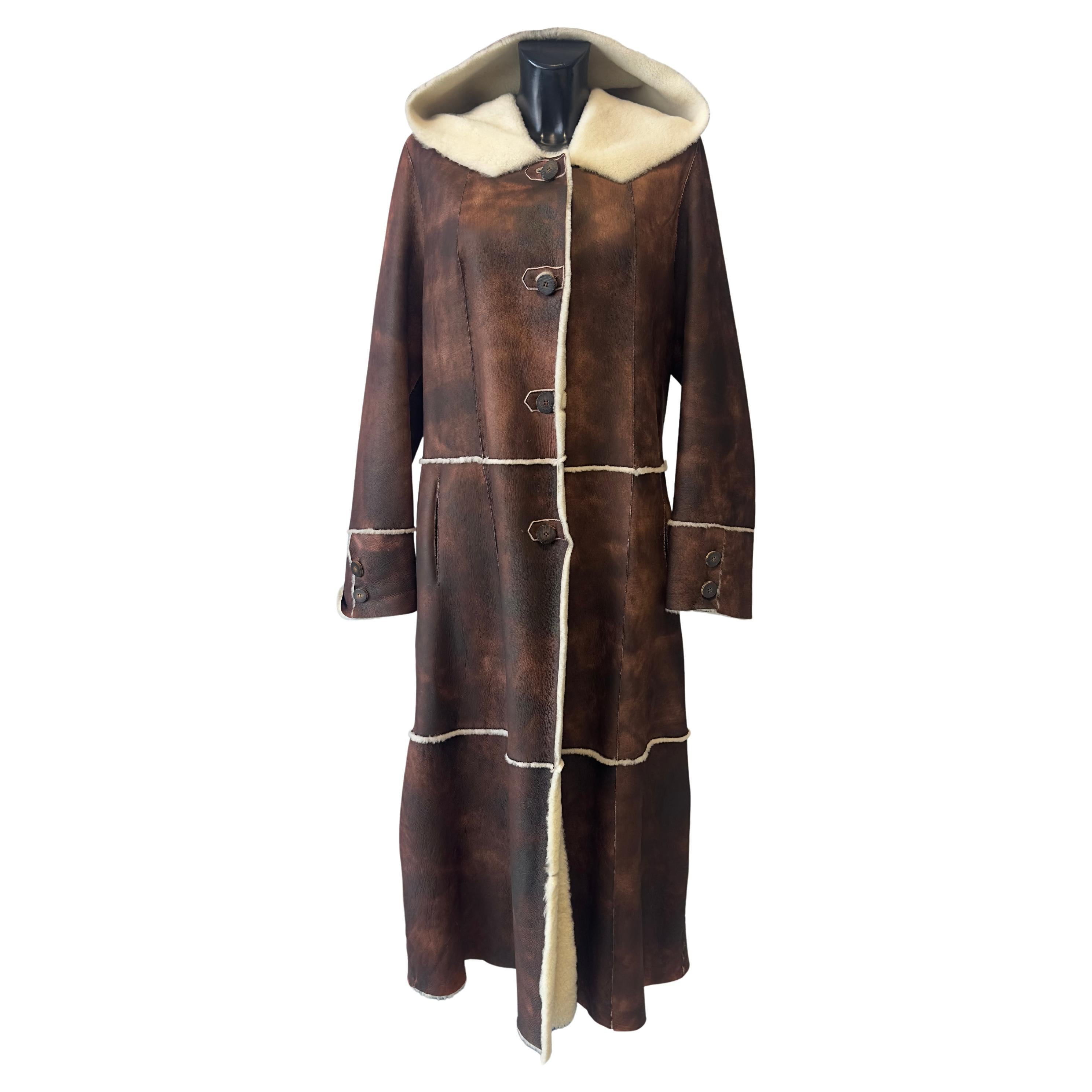 Cappotto Lungo in Montone Nappato con Cappuccio, nuovo con cartellino