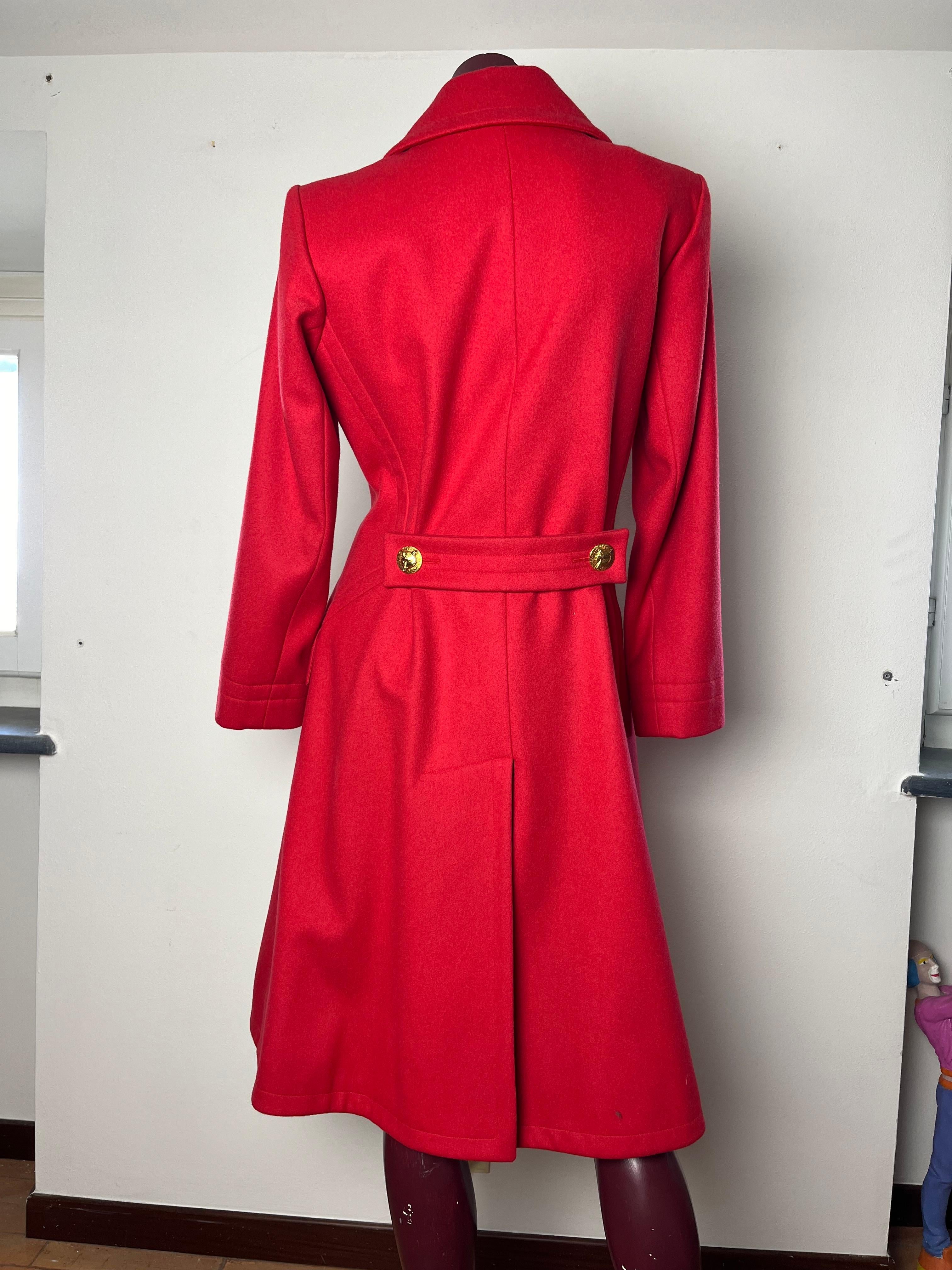 cappotto YSL rosso  Pour femmes en vente