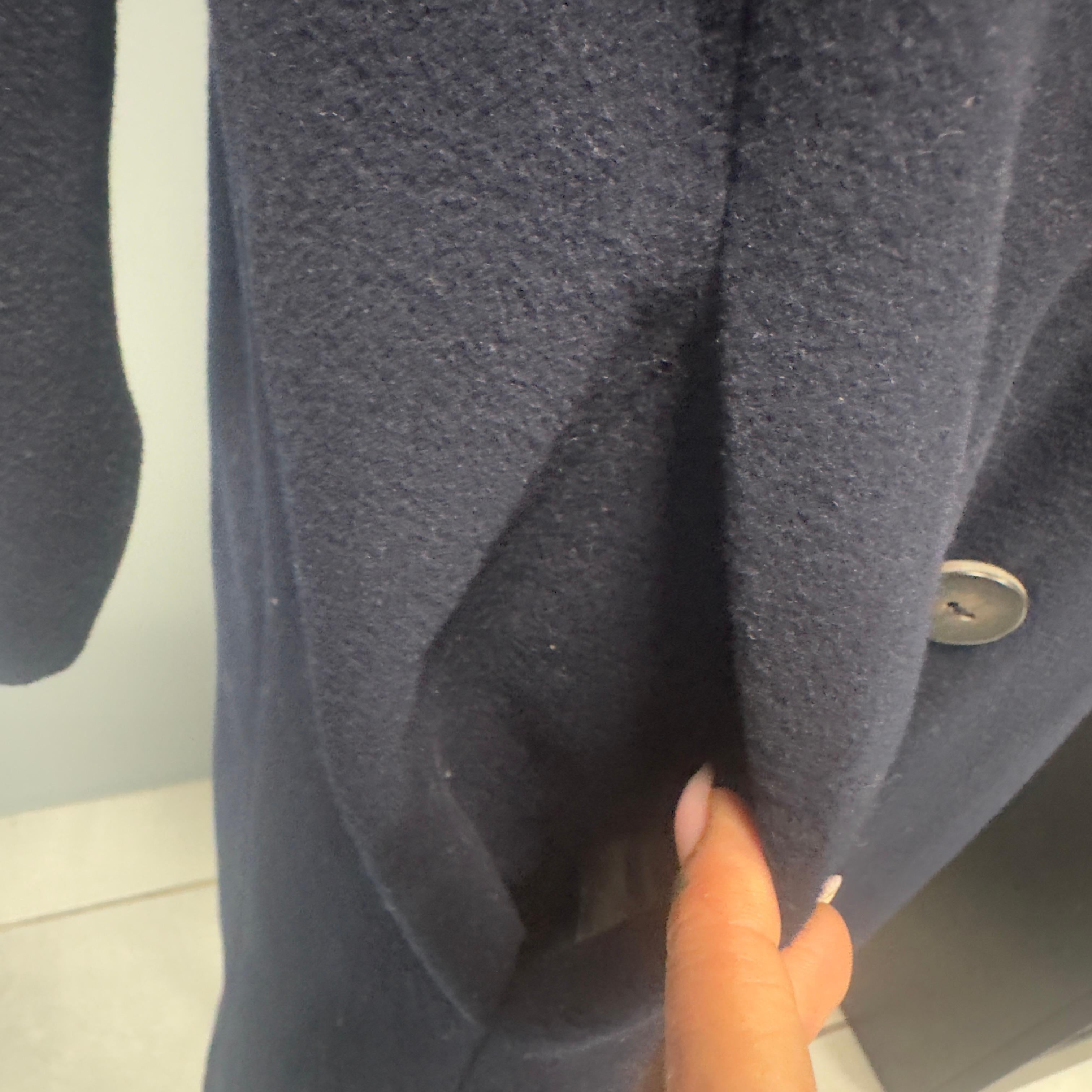 Women's or Men's Yves Saint Laurent 80's coat in excellent condition For Sale