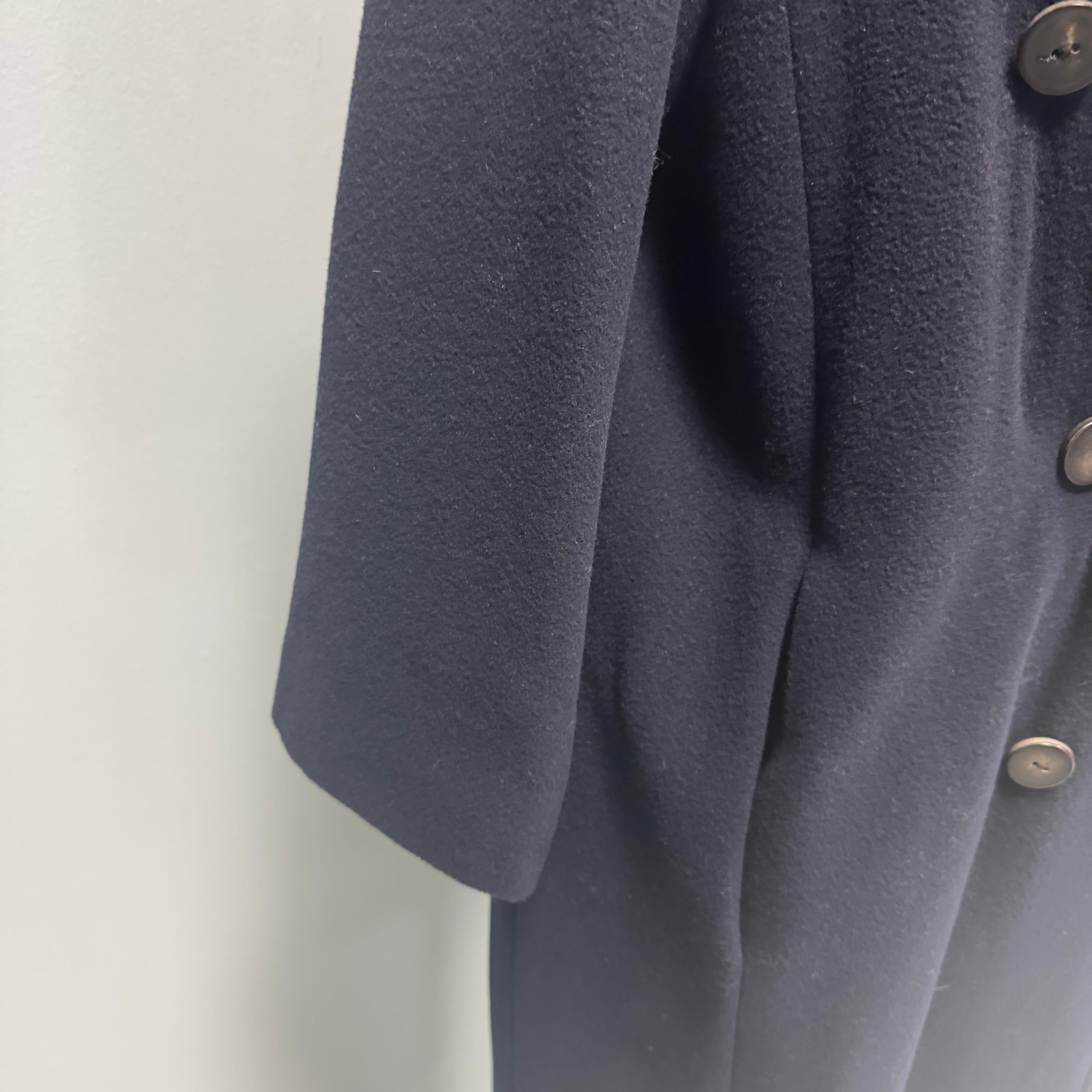 Yves Saint Laurent 80's coat in excellent condition For Sale 3