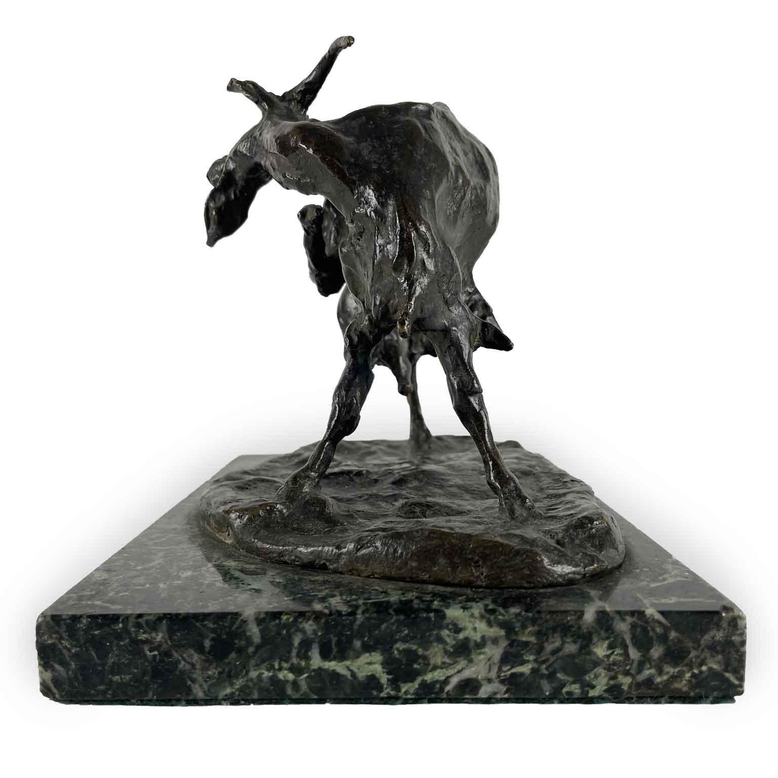 Cabra de bronce de principios de 1900 del escultor italiano Ernesto Bazzaro Bronce en venta
