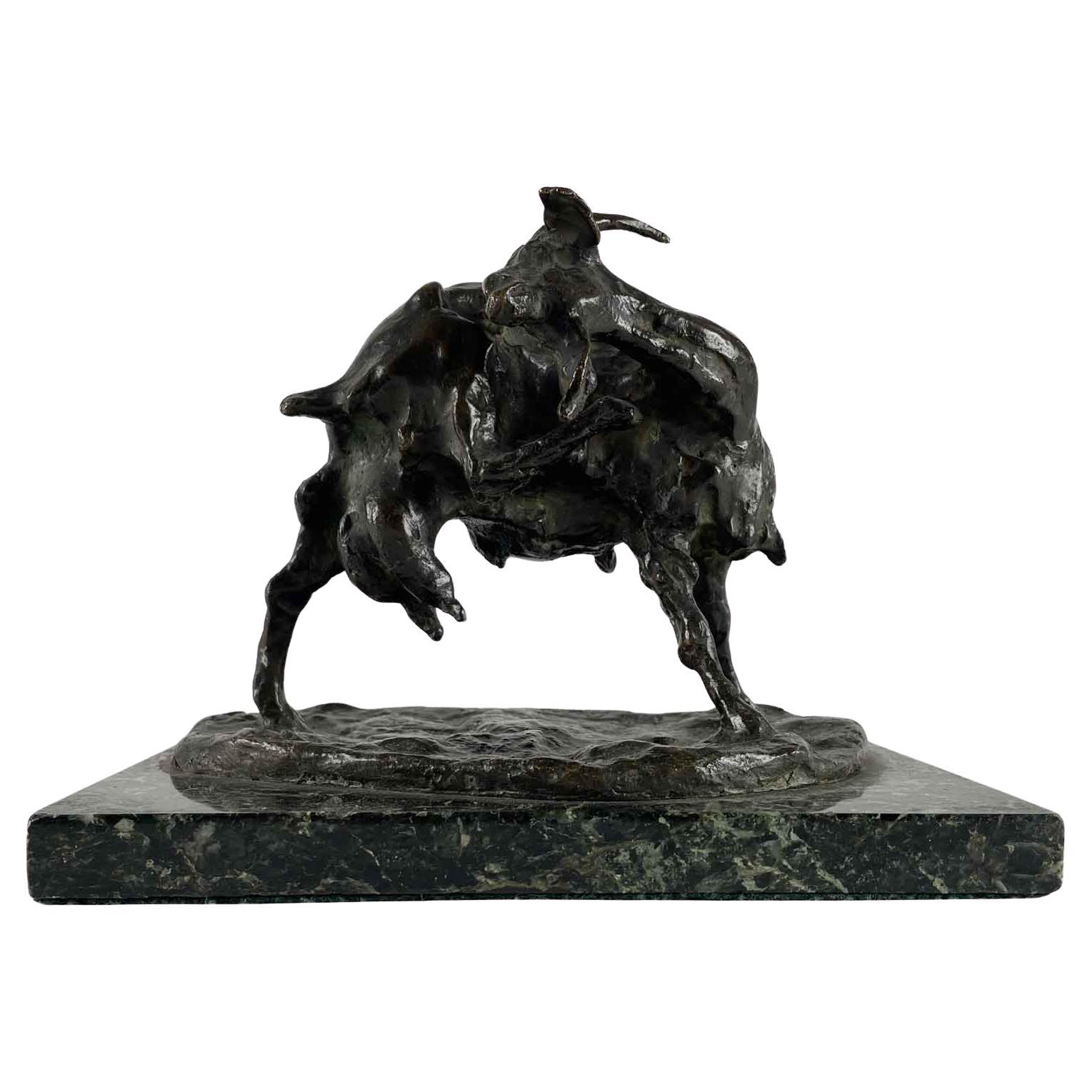 Cabra de bronce de principios de 1900 del escultor italiano Ernesto Bazzaro en venta