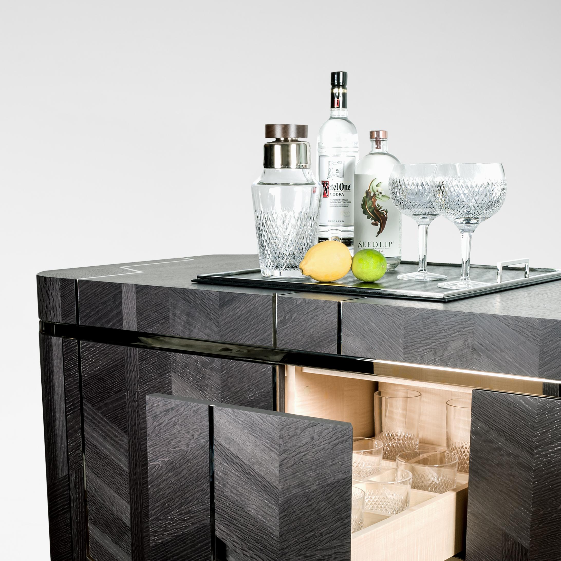 Caprea Niedrige Bar (Britisch) im Angebot