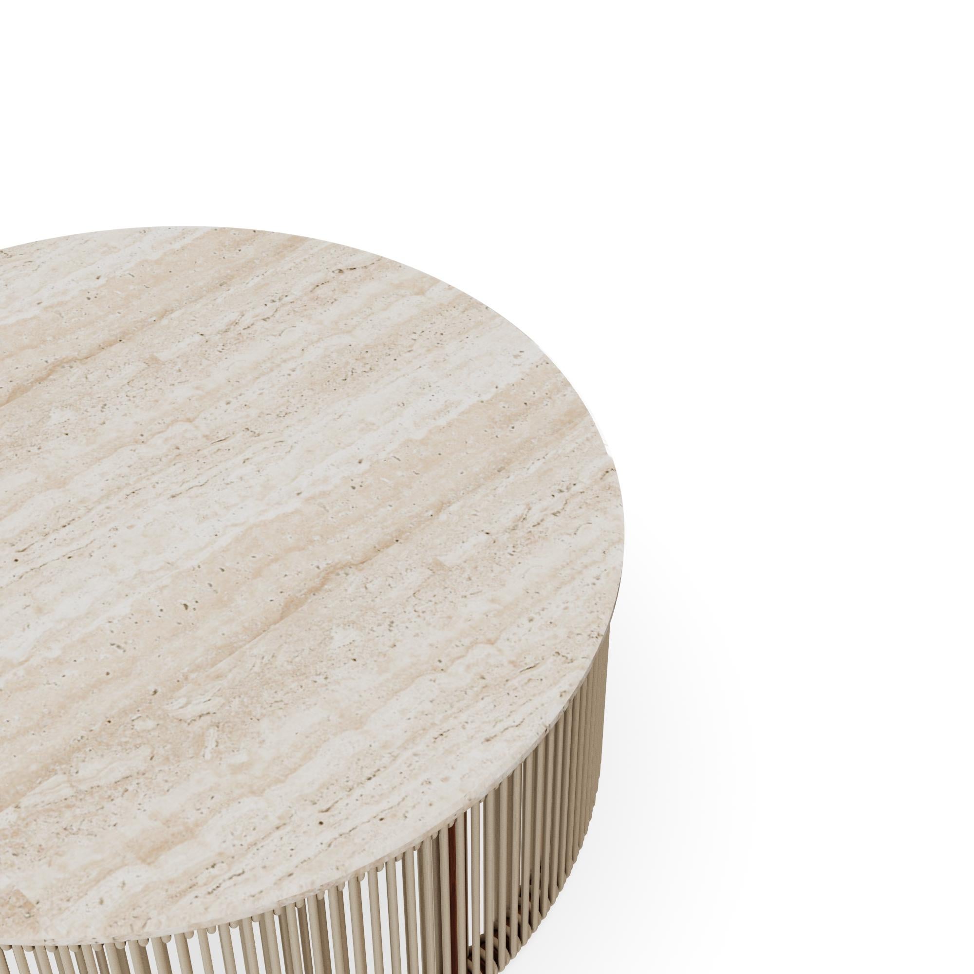 Moderno Tavolino da caffè per esterni Capri - Piano in travertino e base in corde Ideale per i salotti in vendita