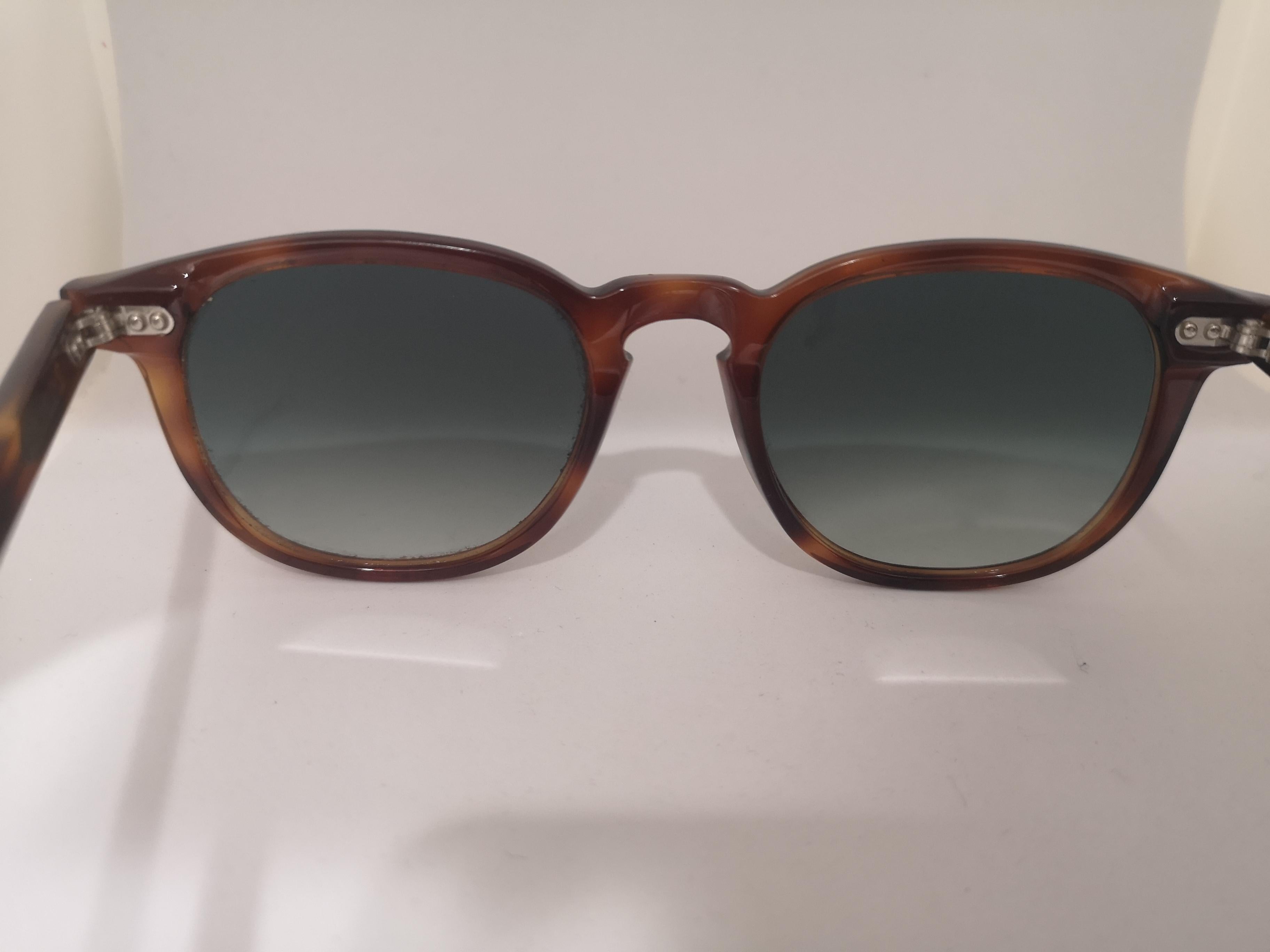 Capri People tortoise sunglasses
totally made in italy