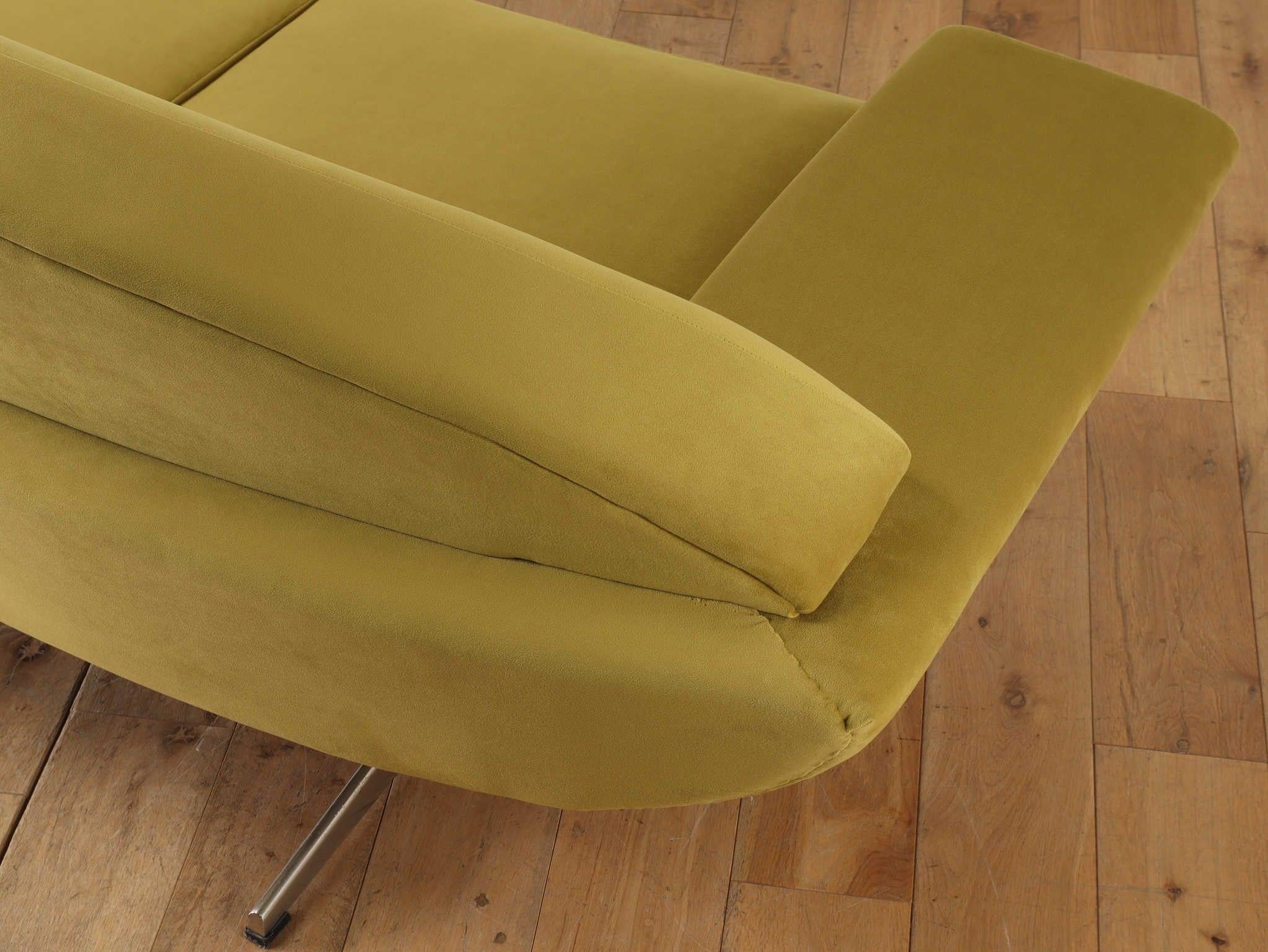 Capri Sofa by Johannes Andersen 11