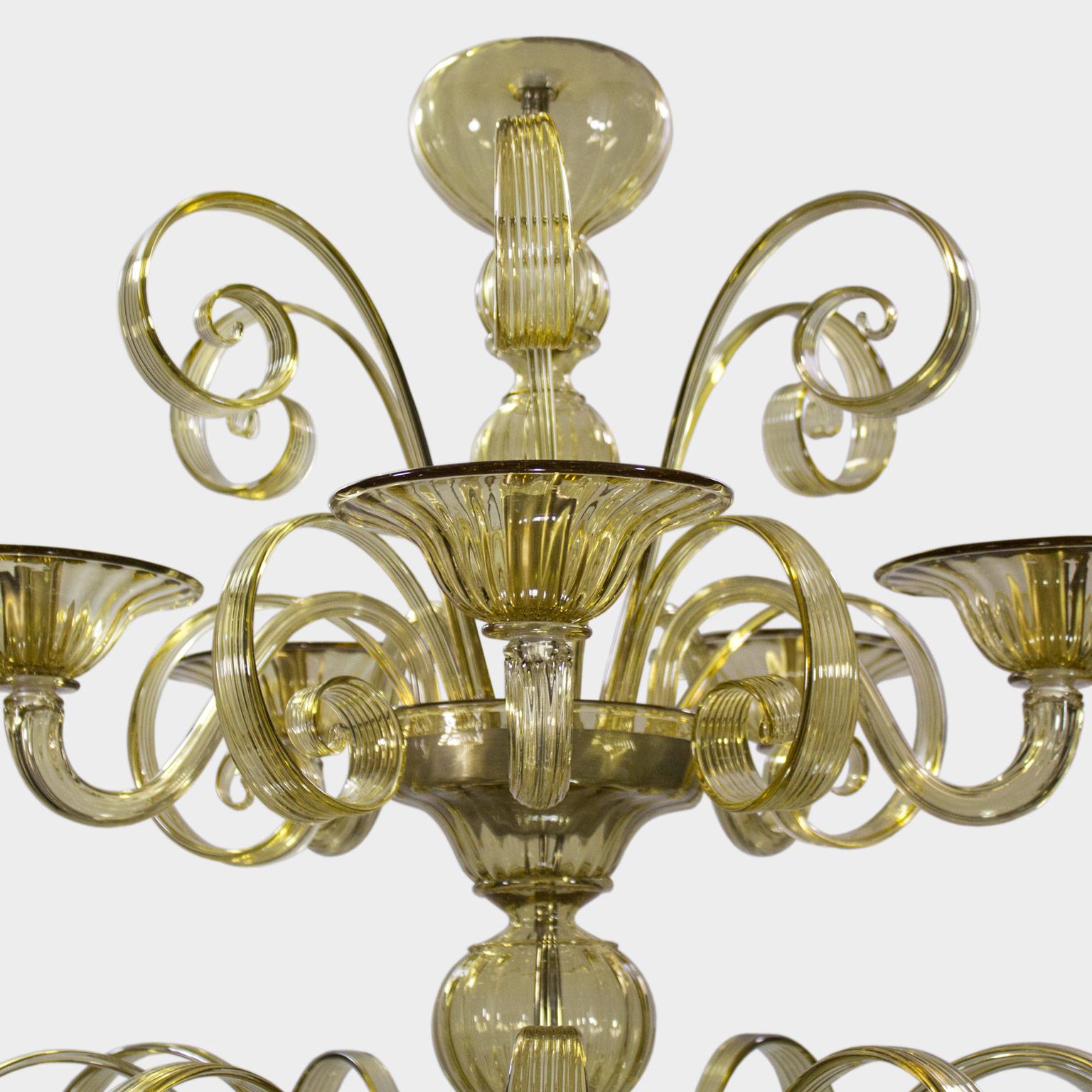 Italian Venetian style Chandelier 15arms 2 tiers Smoky Quartz Murano Glass by Multiforme For Sale