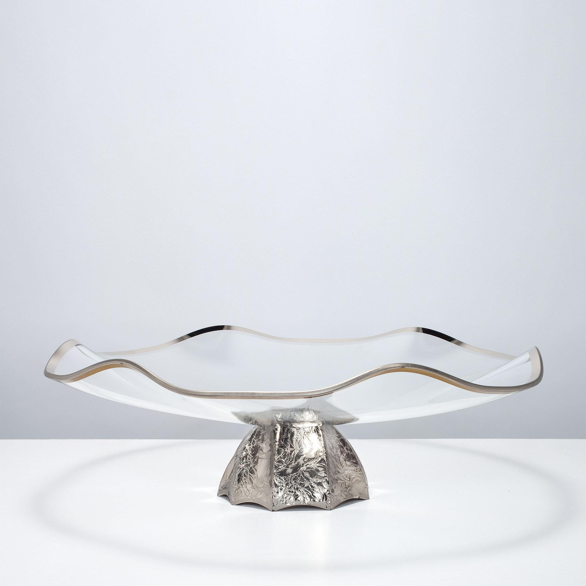 For more than a century, Vetrerie di Empoli has successfully created elegant and sophisticated glassware since its naissance in 1900. This illustrious business is still family owned, providing a vast range of luxury glassware, from classically