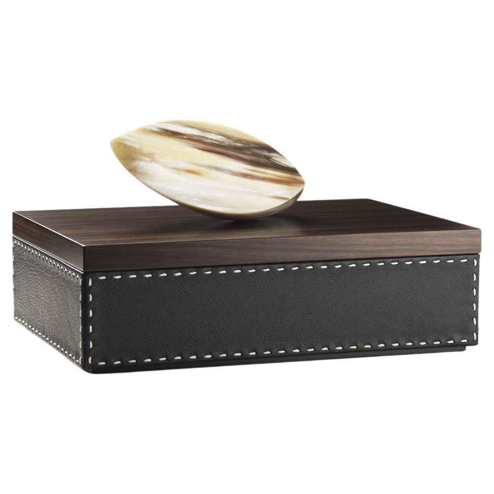 Capricia Box in Pebbled Leather with Handle in Corno Italiano, Mod. 4477 For Sale