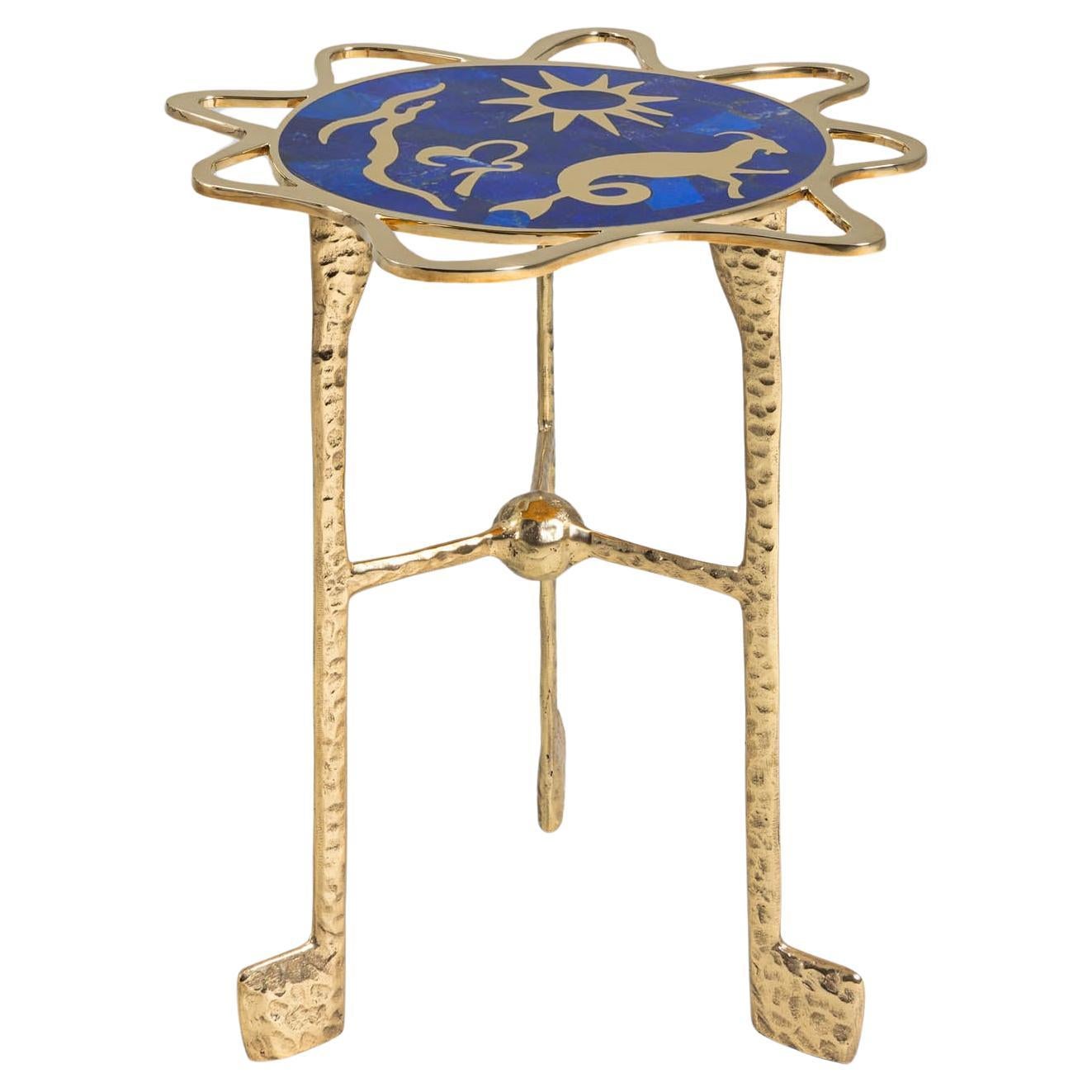 Table d'appoint Capricorn en laiton avec pierre semi-précieuse Viya de Vikram Goyal en vente