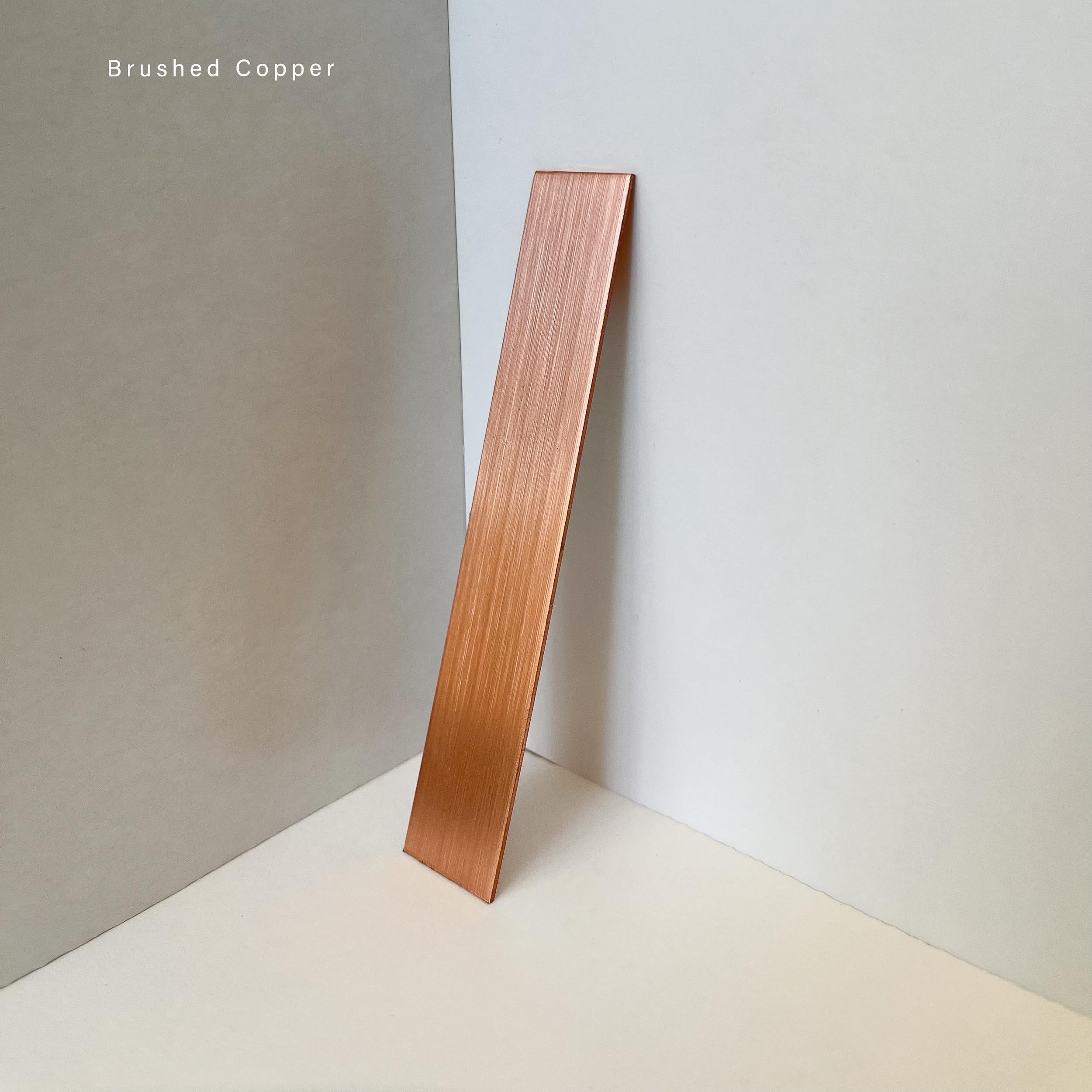 Capsula Specchio a forma di capsula in oro rosa con cornice in rame, medio in vendita 5