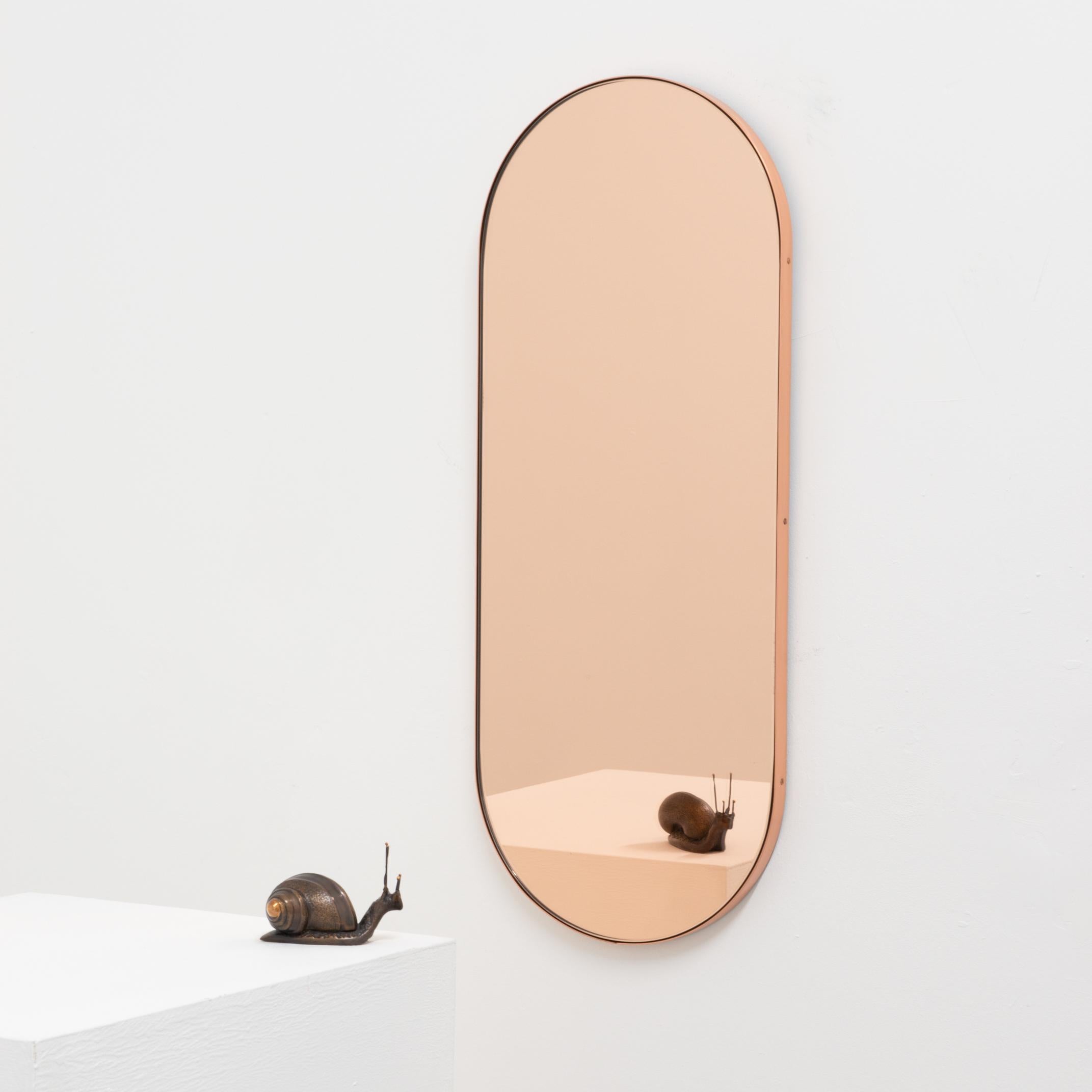 Brossé Miroir Capsula Capsule en forme de pilier pêche avec cadre contemporain en cuivre, XL en vente