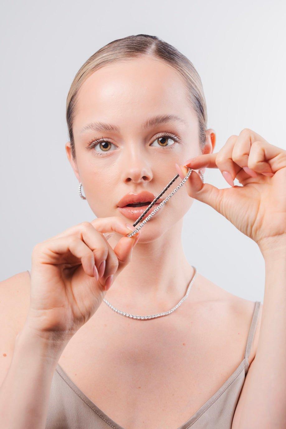 Bracciale in oro 18 carati con diamanti a fascia per lei/lui in vendita 1