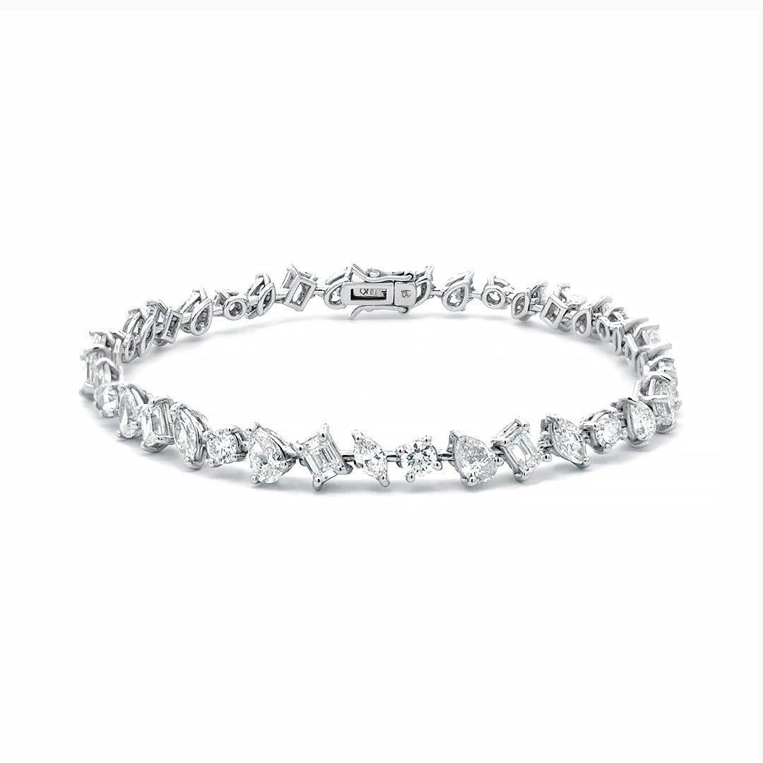 Capsule Chaos Diamond Gold 18K Bracelet for Her In New Condition For Sale In Genève, GE