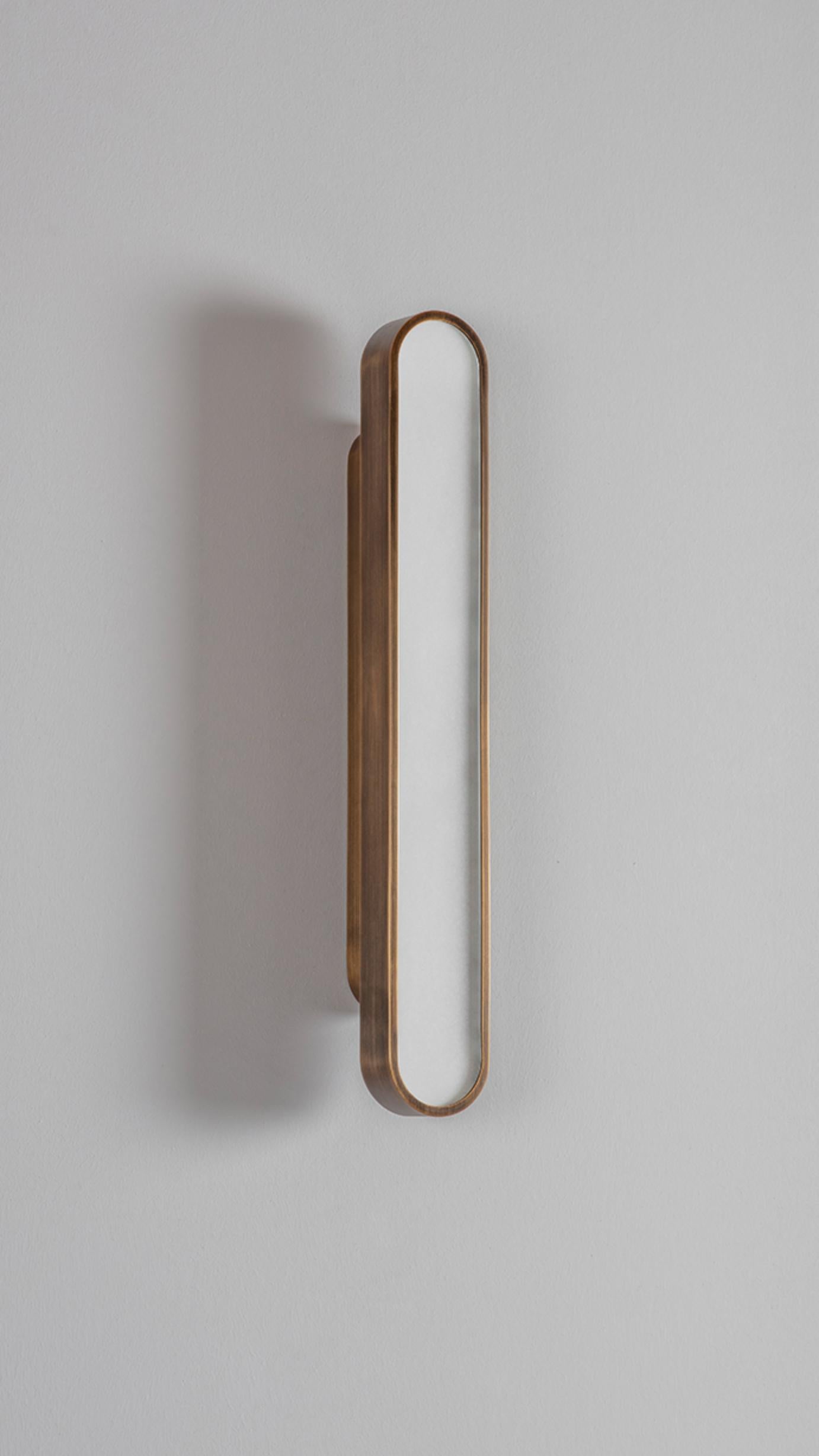 Capsule Golden Wall Light by Square in Circle In New Condition For Sale In Geneve, CH
