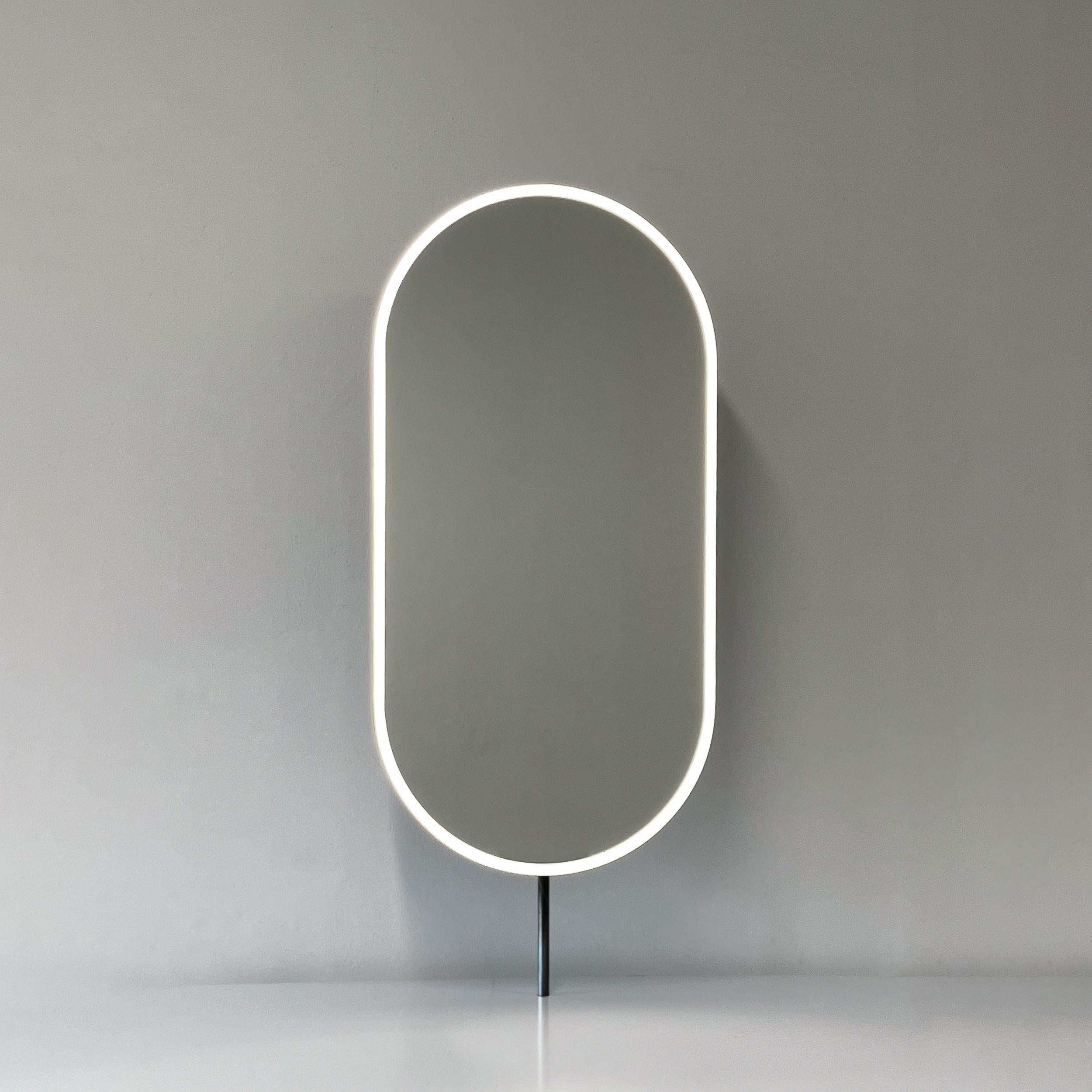 Miroir de comptoir Capsule, cadre contemporain en acier inoxydable noirci en vente 1