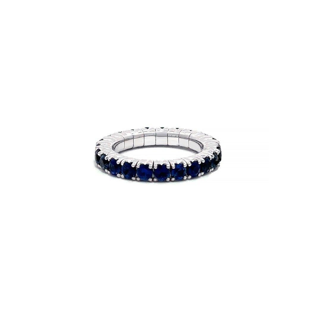 Capsule Soft Blue Sapphire 18K Gold Ring for Her In New Condition For Sale In Genève, GE