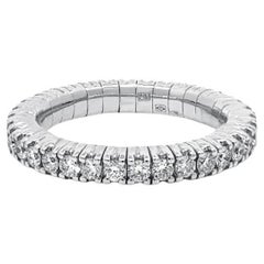 Anillo cápsula de oro de 18 quilates con diamantes blandos para ella