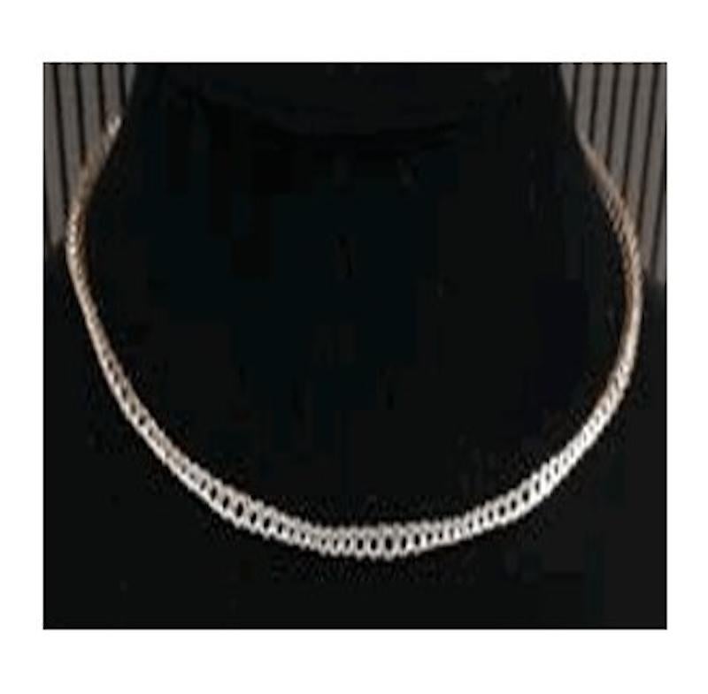 Eccellenza fatta a mano in oro 18 carati e diamanti

La Capsule Soft Diamond Collection di Natkina mette in mostra gioielli unici e personalizzati, creati per incarnare eleganza e raffinatezza. Ogni pezzo, caratterizzato da oro 18 carati e diamanti