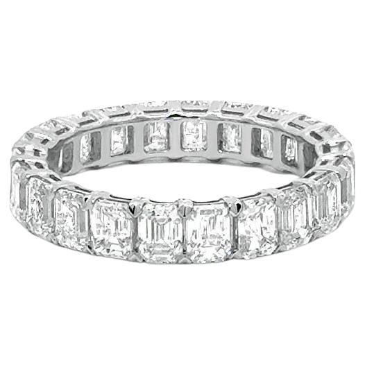 Capsule Soft Emerald Cut Diamond 18K Gold Ring for Her
